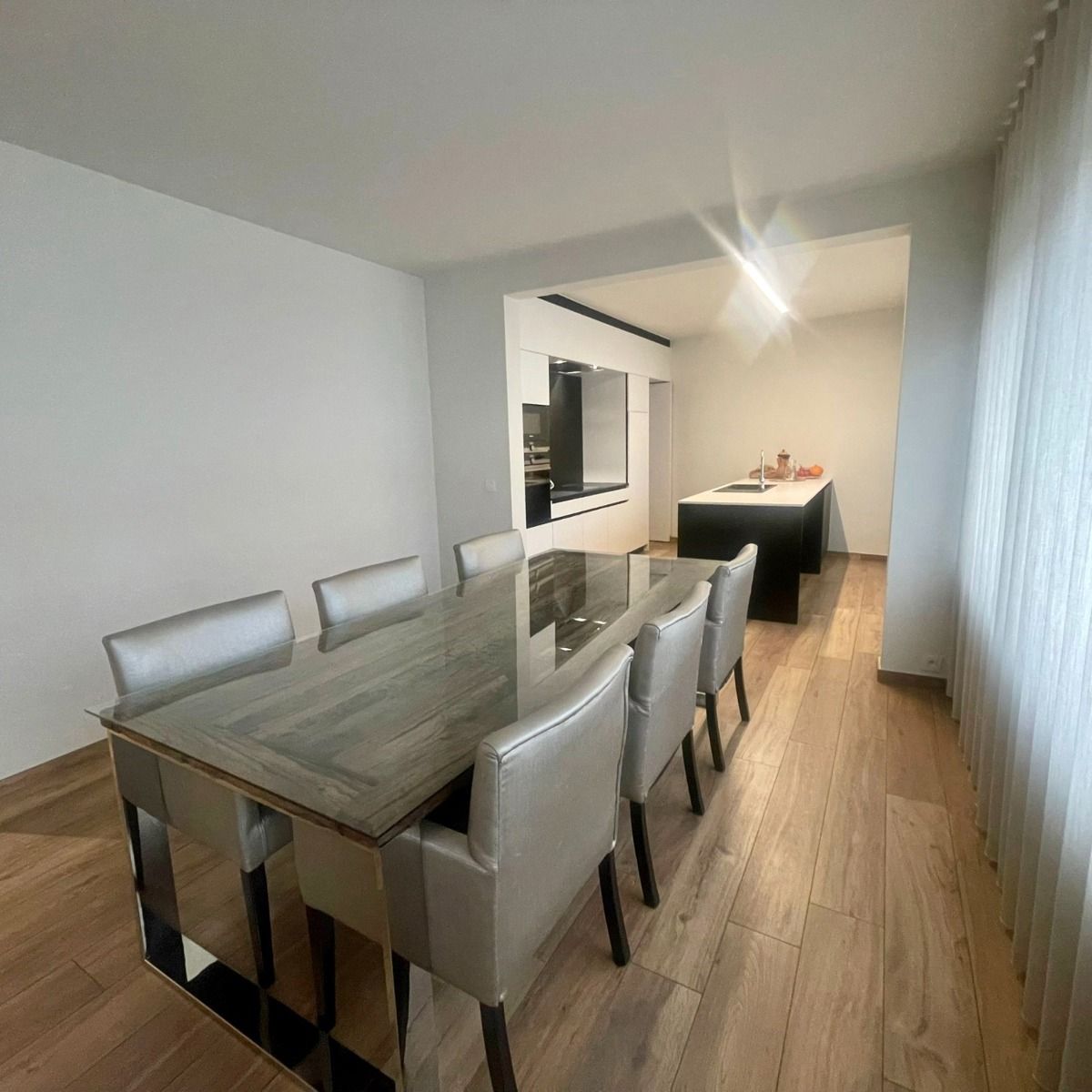 Luxe appartement (206m2) met 4 slaapkamers foto 11