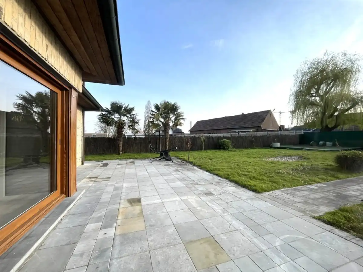 Moorslede – Villa in Spaanse stijl met dubbele garage en 4 slaapkamers foto 14
