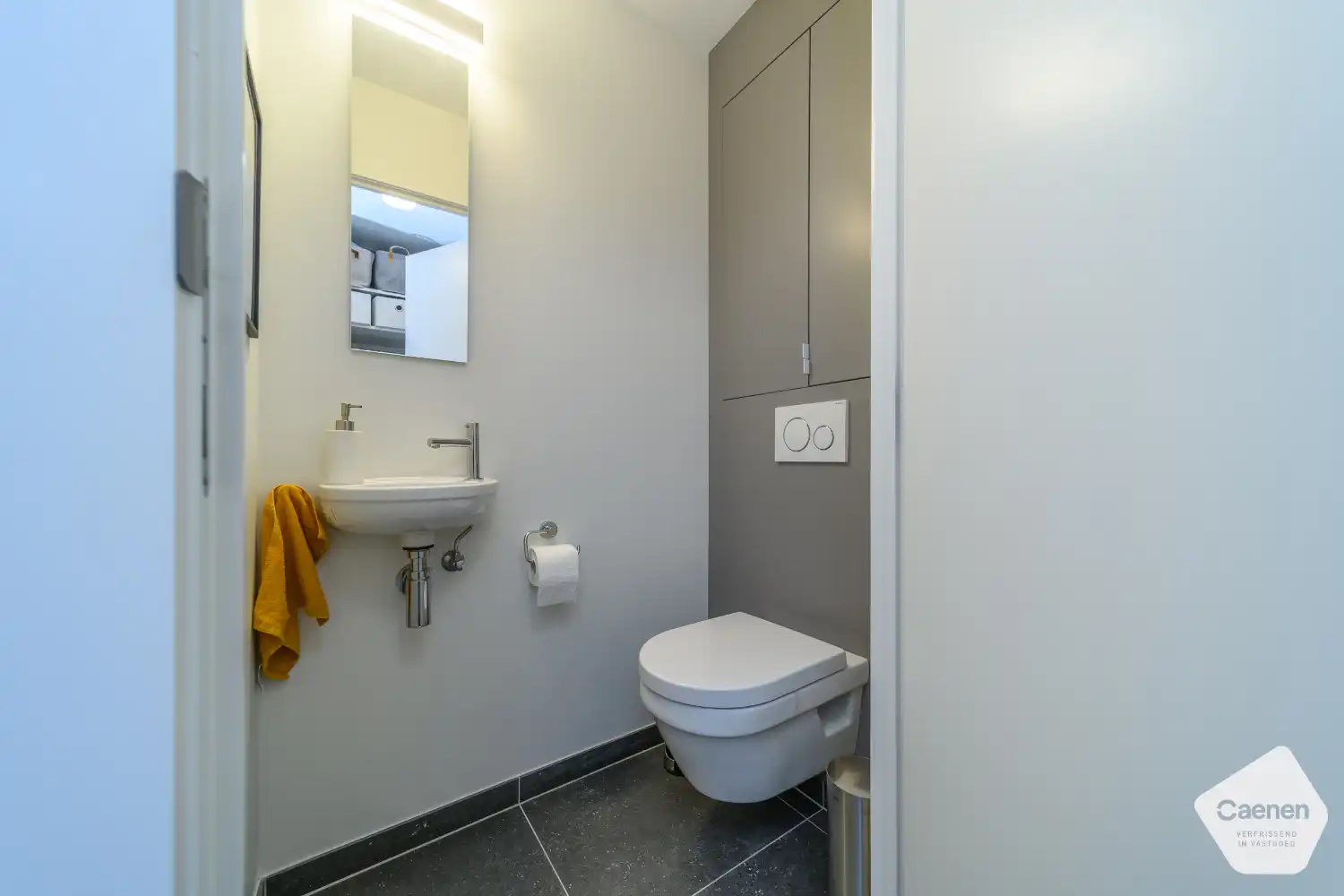 Instapklare, gemeubelde studio met fantastisch zeezicht in recente residentie foto 15