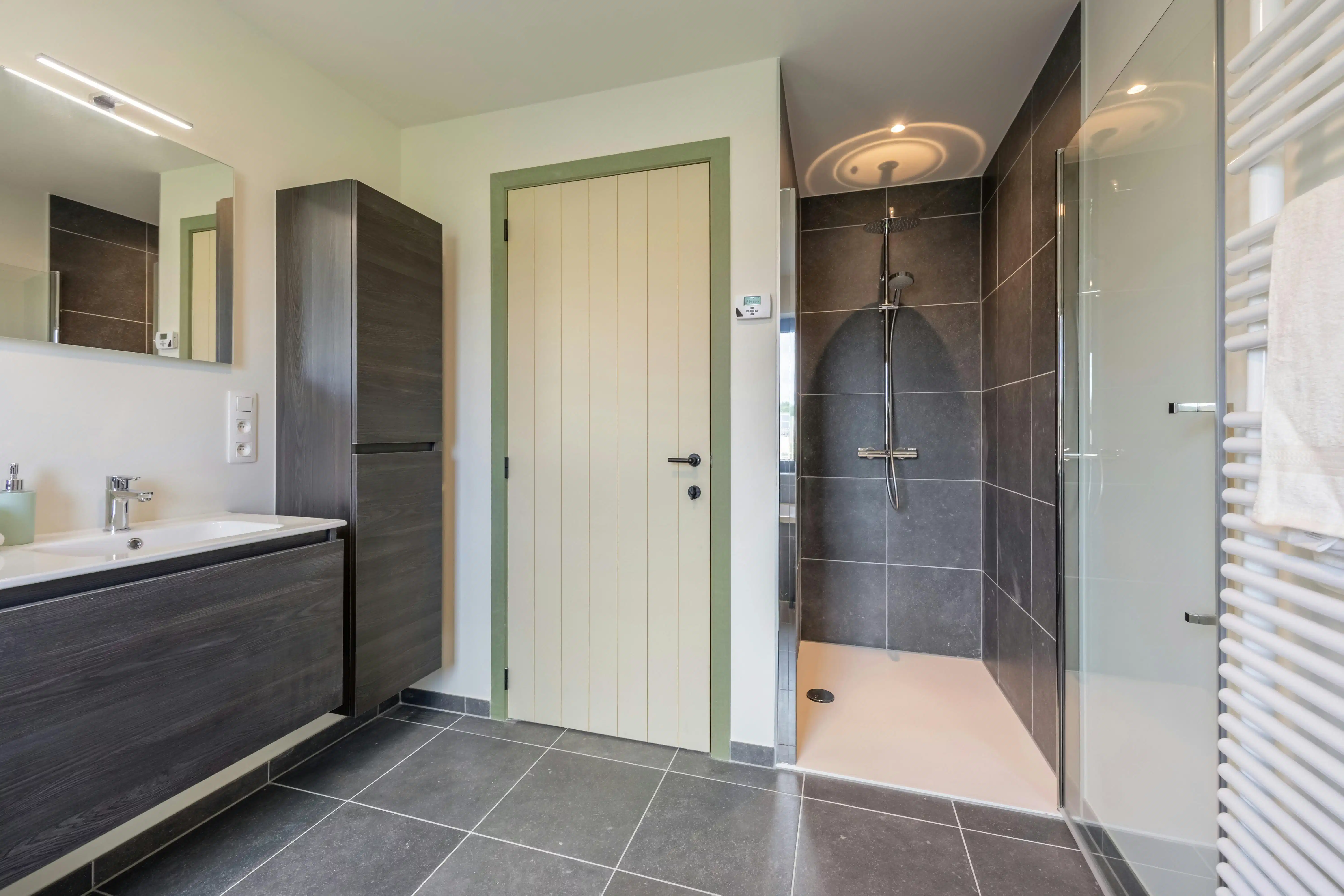 Prachtige nieuwbouwwoningen in een doodlopende straat foto 16