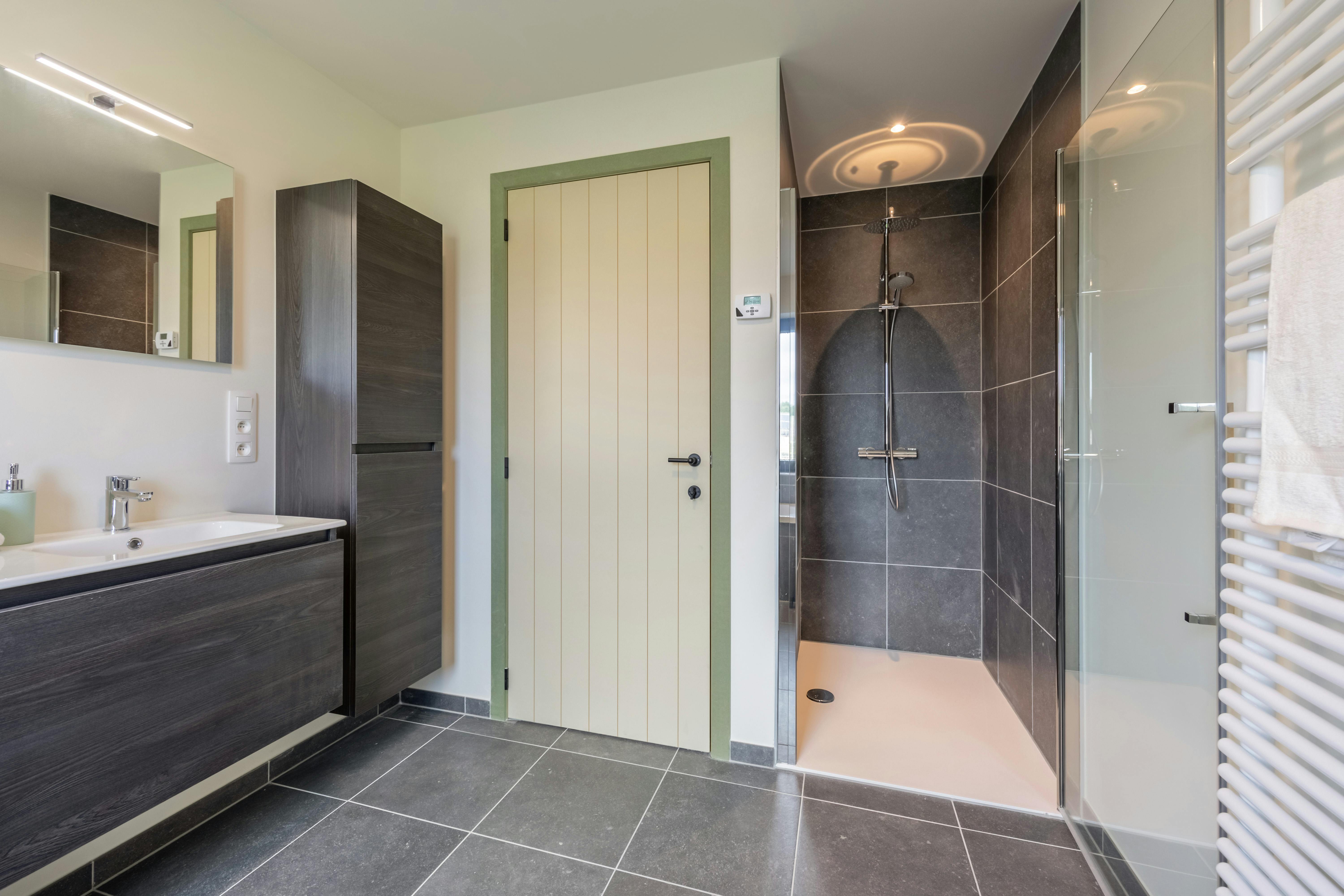 Prachtige nieuwbouwwoningen in een doodlopende straat foto 16