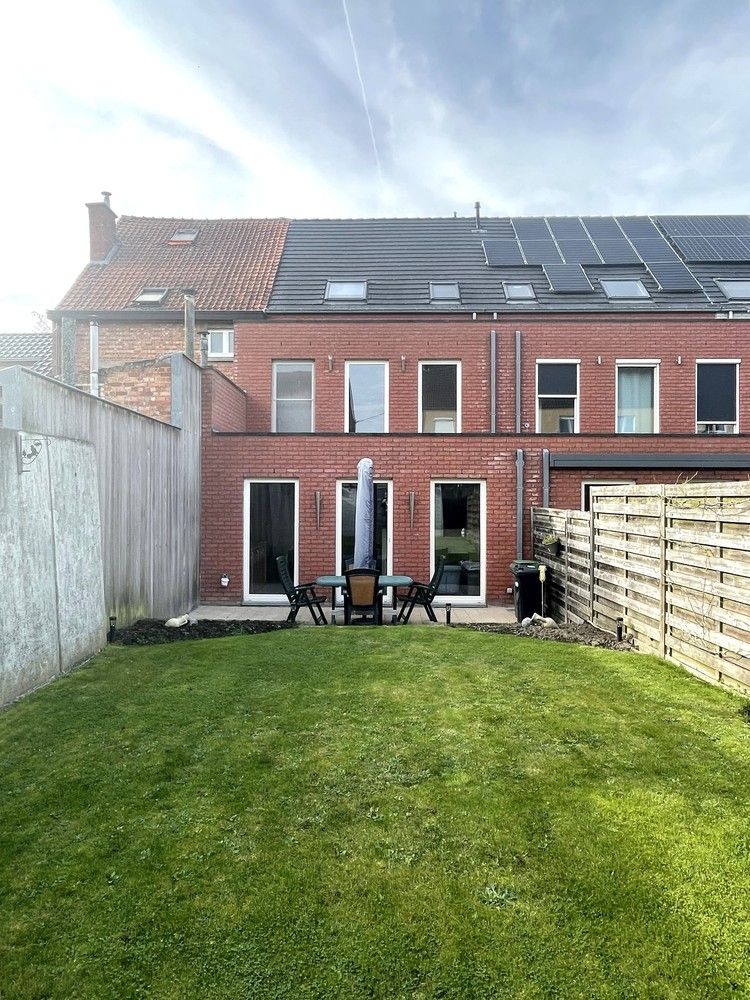 Instapklare, energetische woning met 4 grote slaapkamers en garage in Bertem foto {{pictureIndex}}