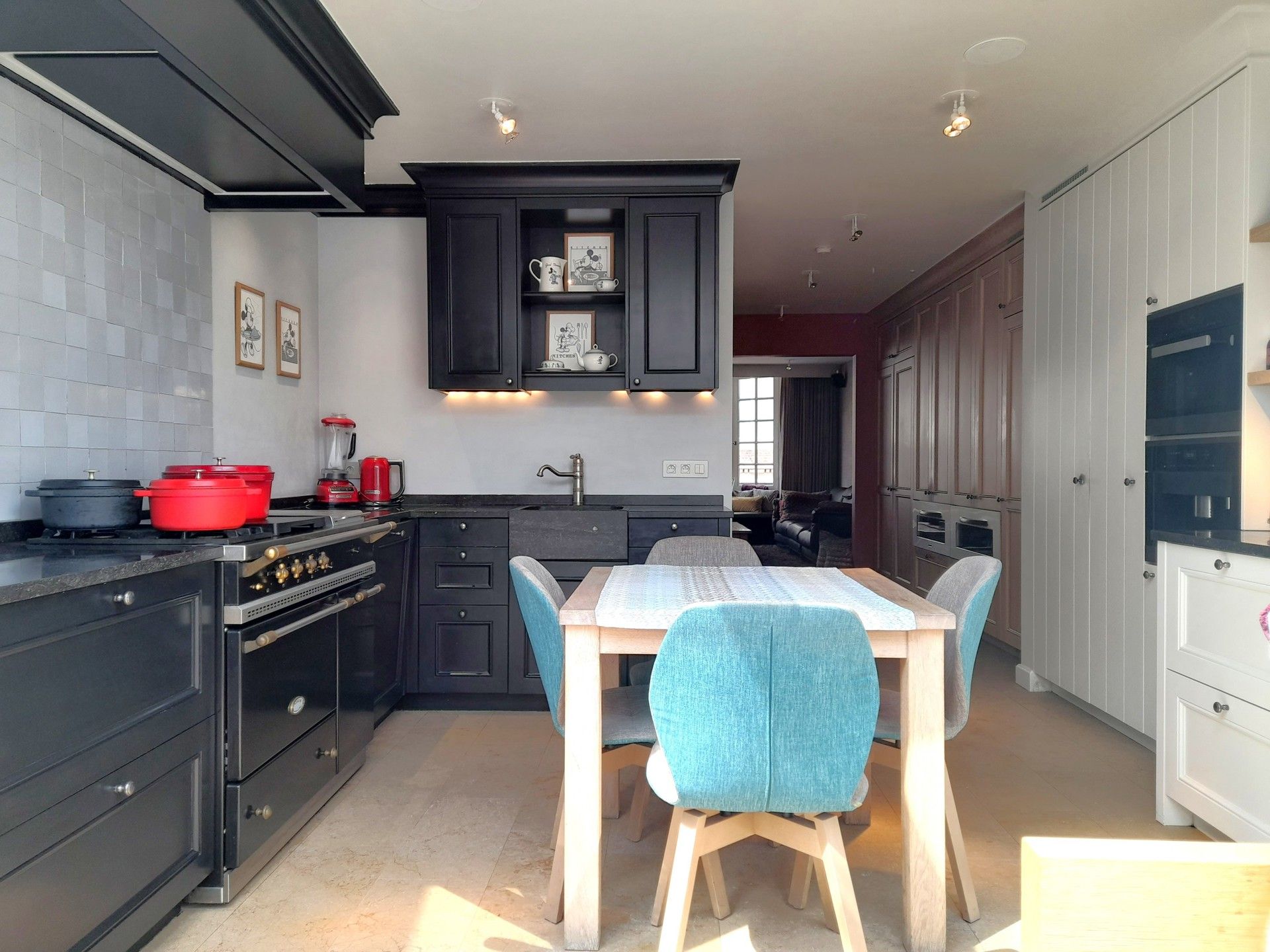 Luxueus afgewerkte woning in hartje Lier foto 6