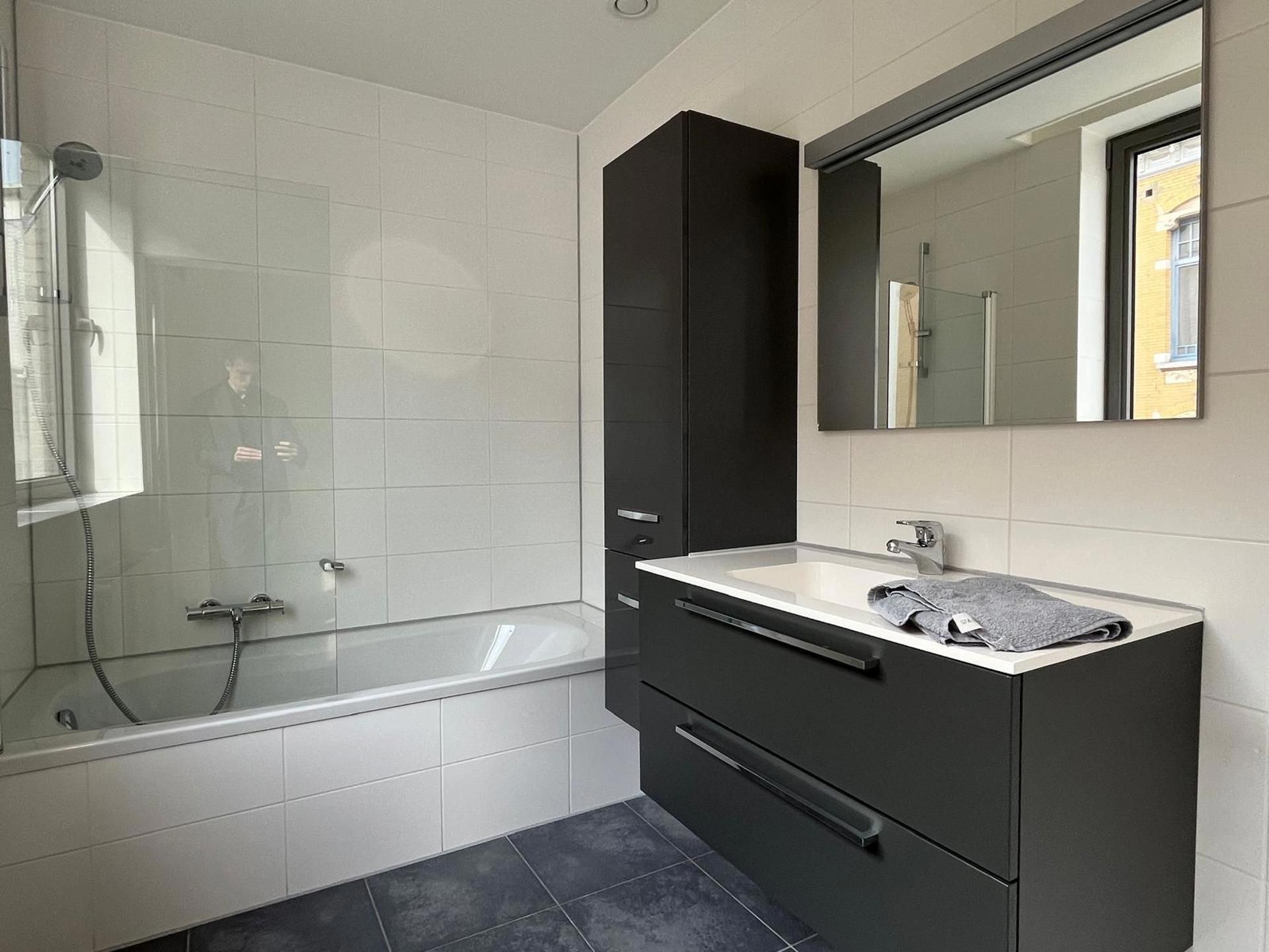 Prachtig, lichtrijk appartement in hartje Antwerpen foto 10