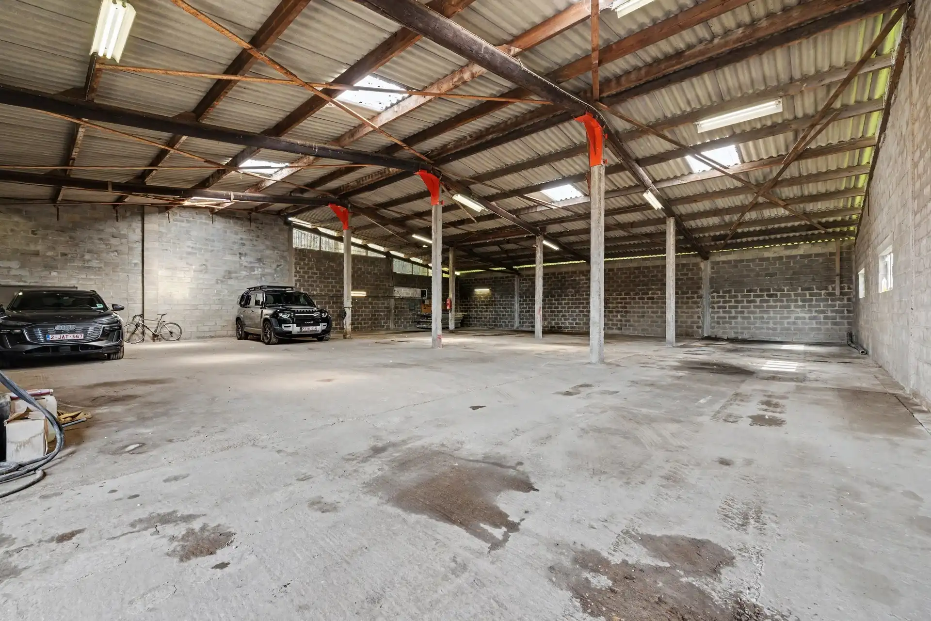 Charmante, gerenoveerde gezinswoning met hedendaagse loods van 400m²  foto 4