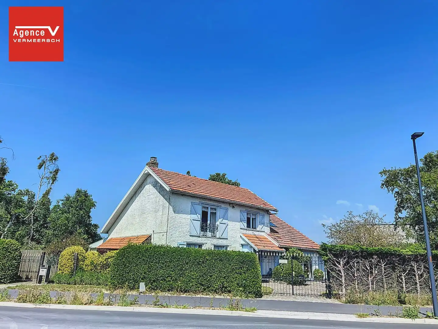 Uitzonderlijk gelegen Cottagestijl woning op Zuidwest gericht perceel  van 588m² te Oostende.  foto 25