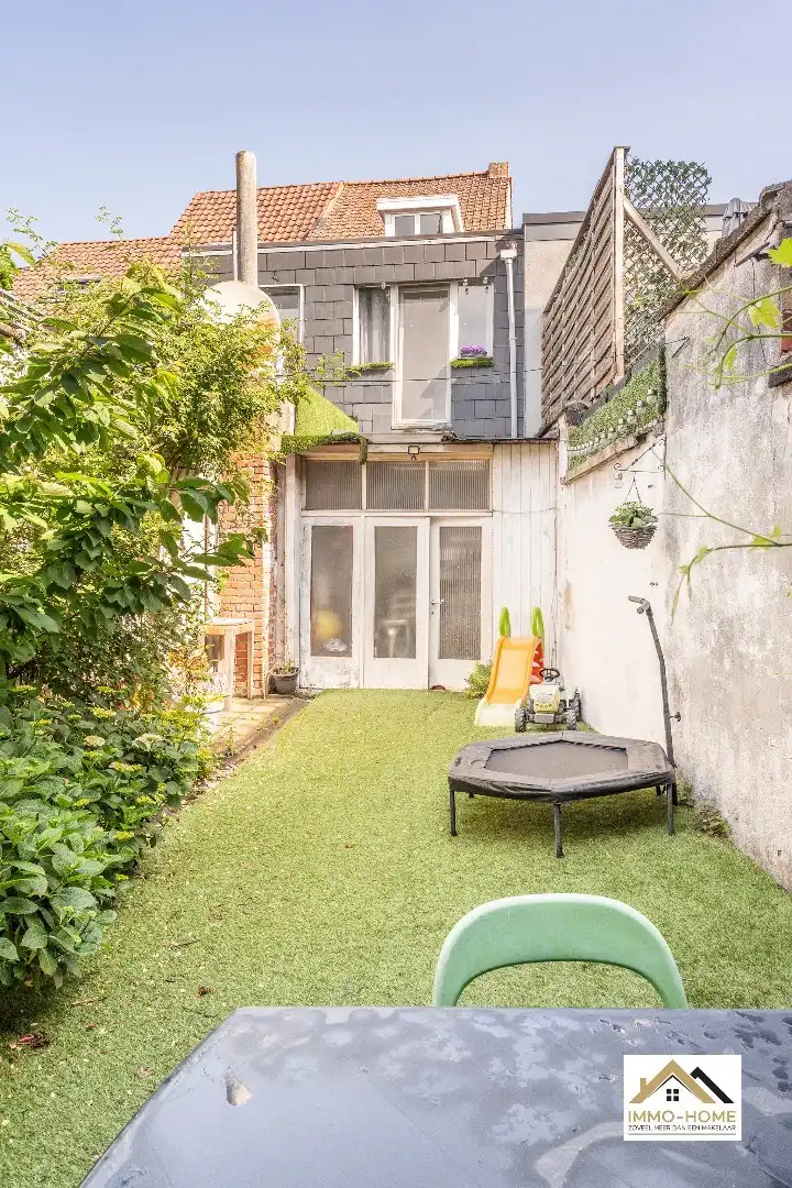 Hoofdfoto van de publicatie: Bel-étage woning op centrale ligging