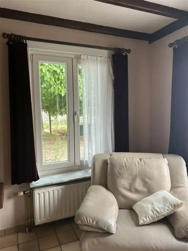 Gelijkvloers, toplocatie, prima indeling, label D, prachtige boom foto 3