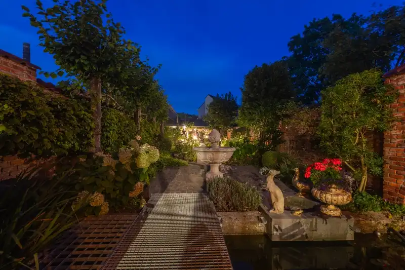 Unieke, instapklare  burgerwoning met 3 slaapkamers, aparte duplex- studio (co- housing, student...), Italiaanse tuin...(Energielabel B,  zonnepanelen...) foto 26