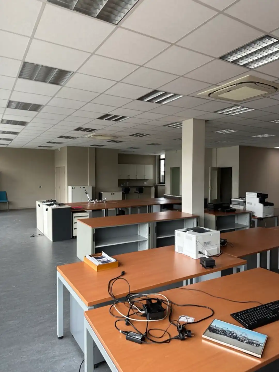 TE HUUR Kantoor foto 7