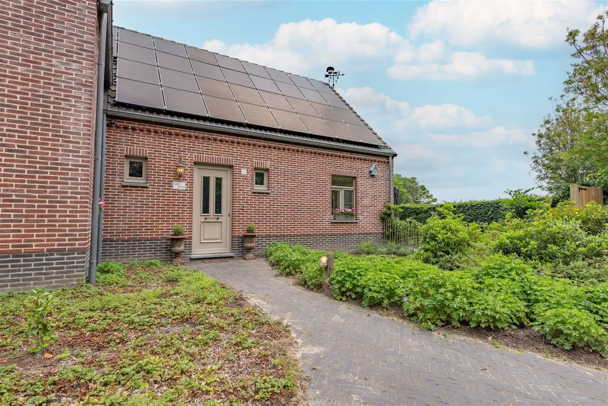 EXCLUSIEF WONEN IN HET GROEN OP 1.806 M² MET EPC A+++ foto 4