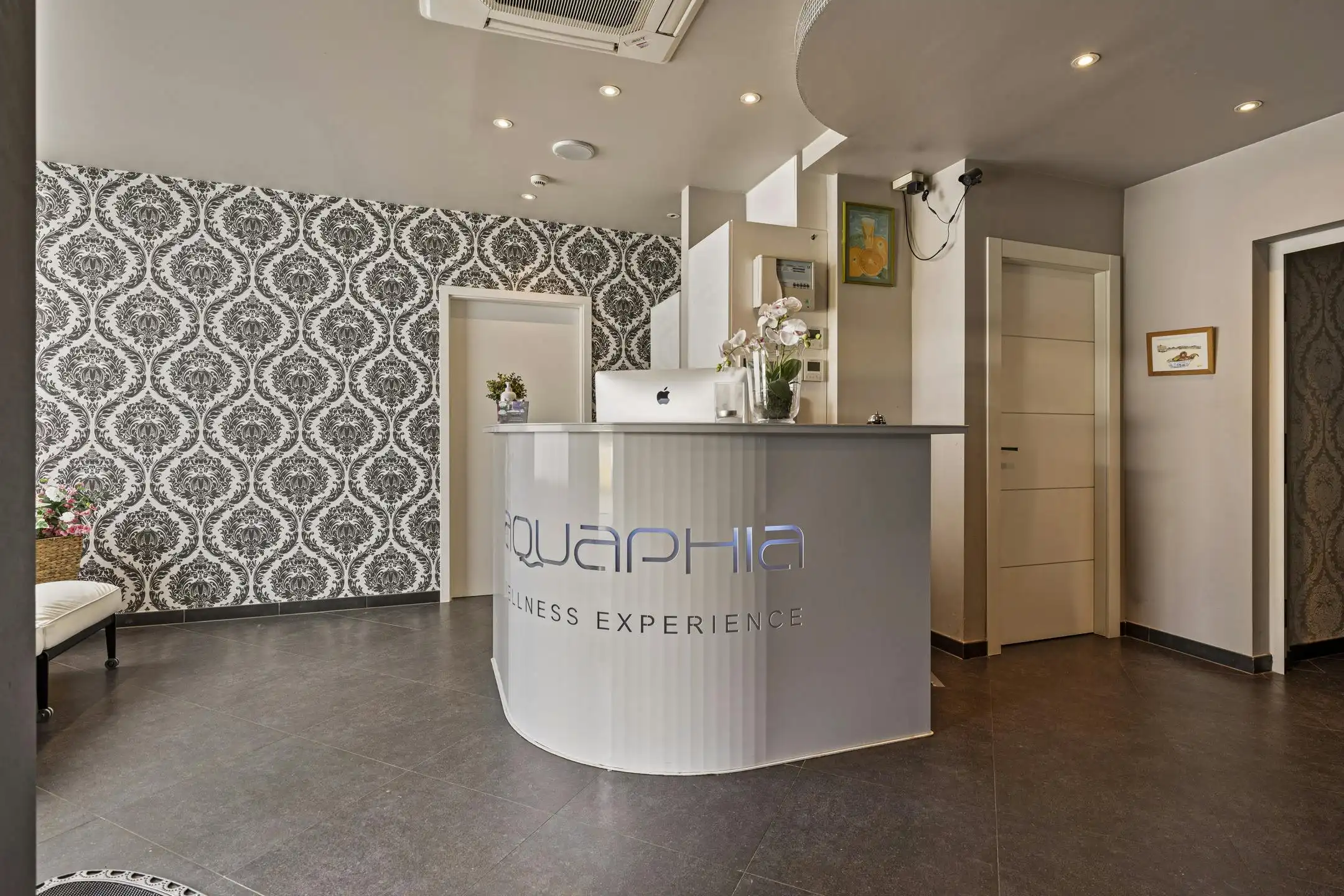 Over te nemen wellness met 3 units en 3 slpkmr appartement foto 25