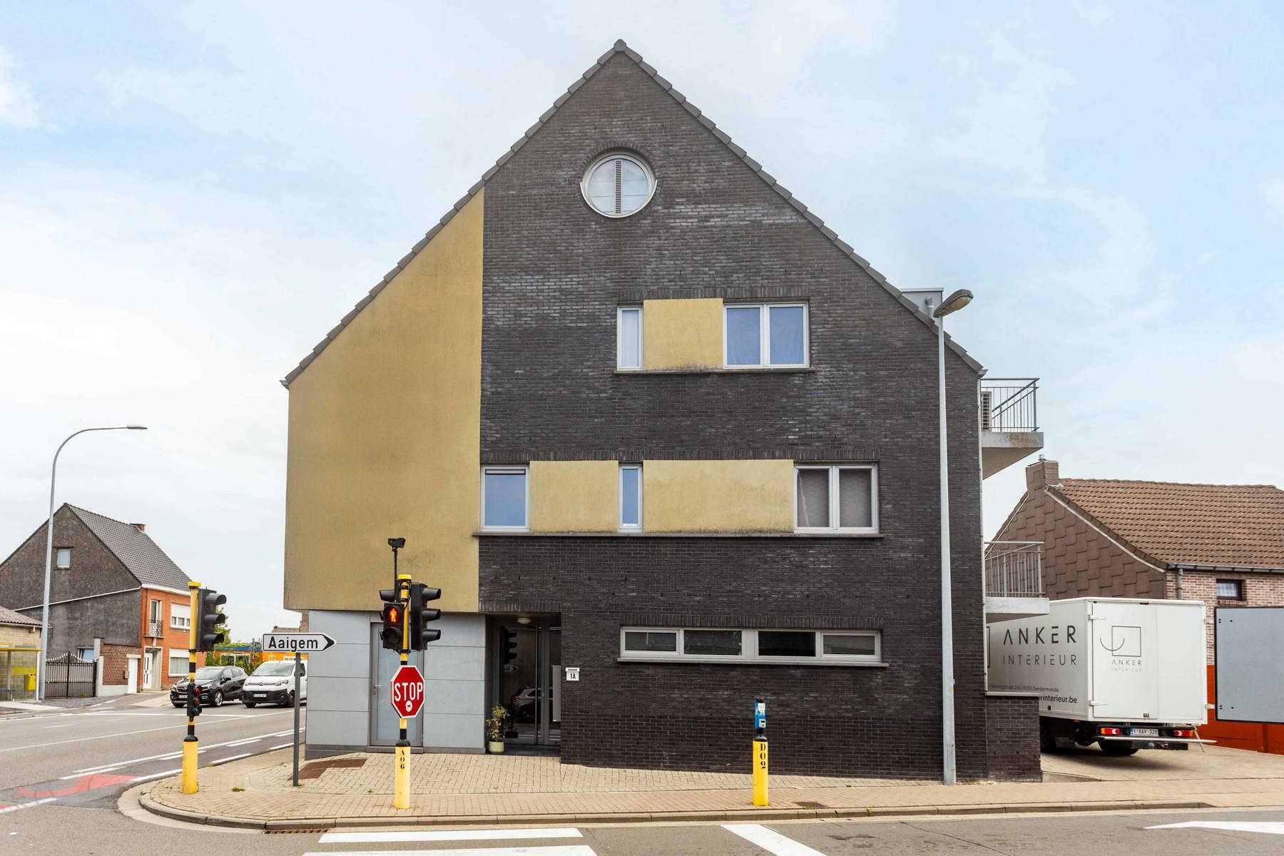 Mooi appartement met terras en garage ! foto {{pictureIndex}}