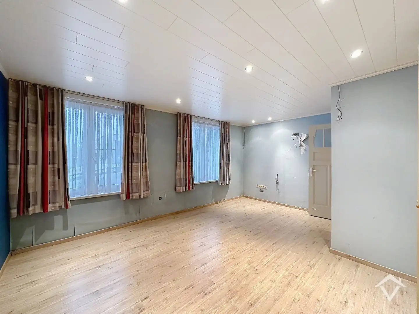 Handelspand met woonst op topligging in Gistel foto 20