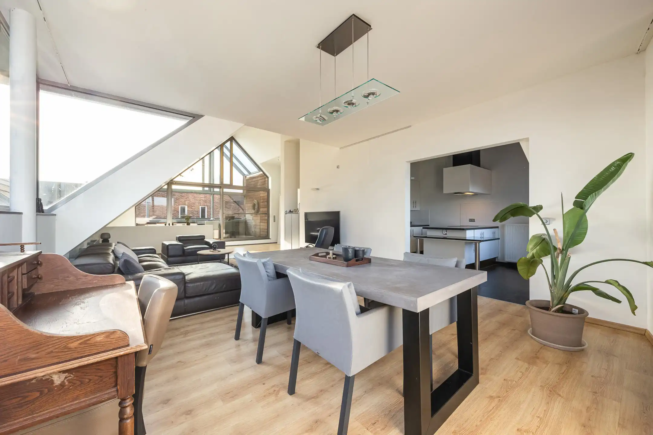 Duplexapp (204m²) met drie slpks in centrum Merksplas! foto 9