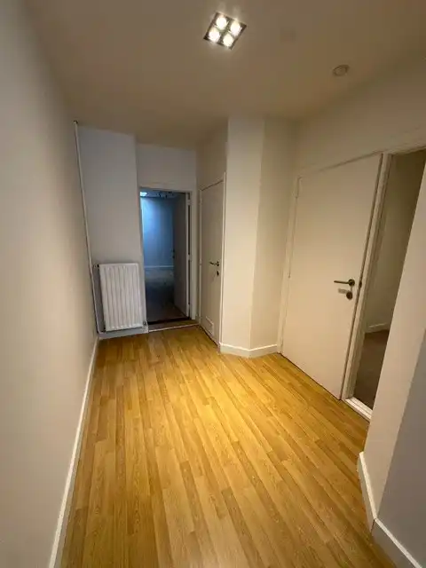 Gerenoveerd gelijkvloers appartement met 1 slaapkamer in een mooi herenhuis foto 7