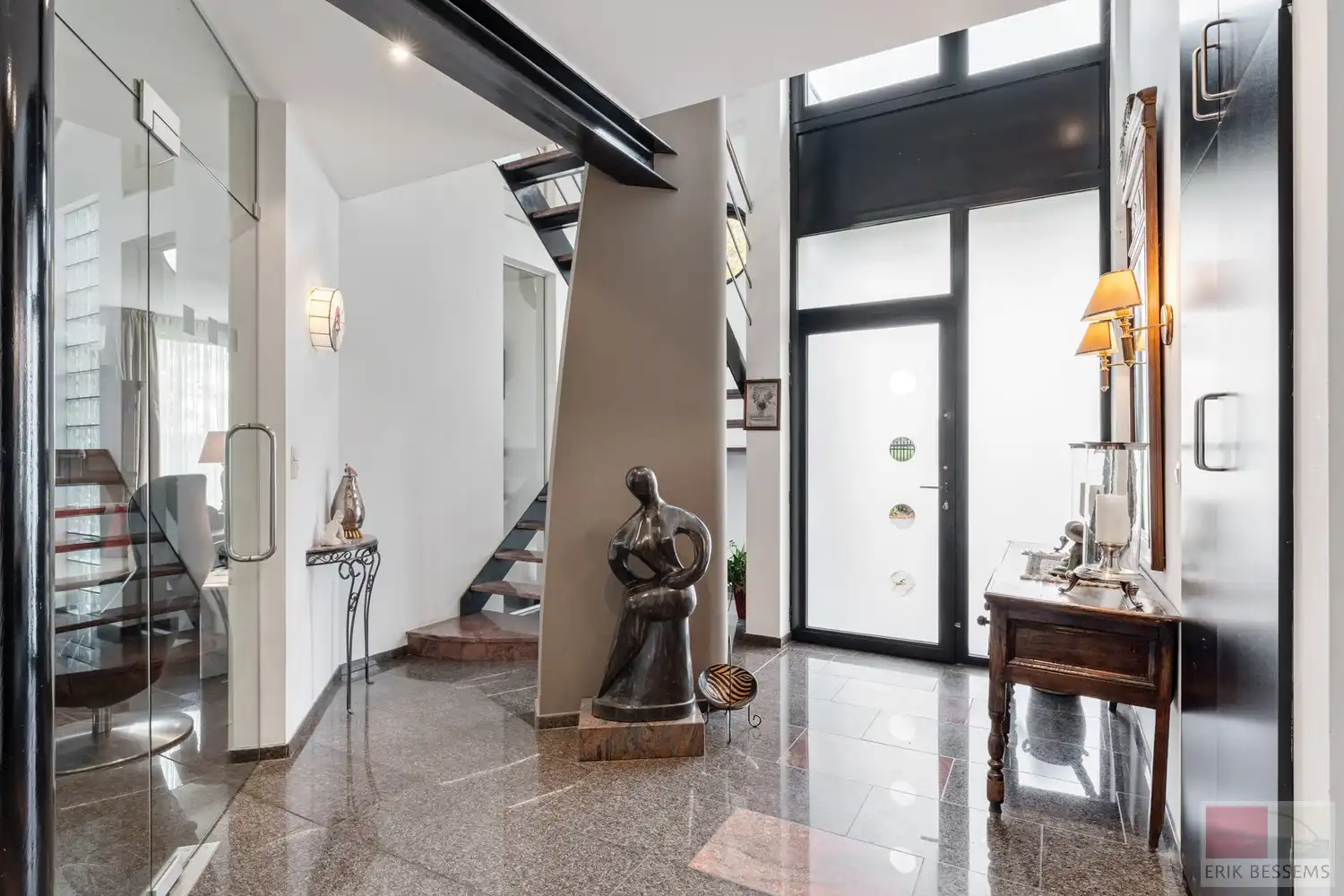 Ruime luxueuze villa met een bewoonbare opp van ca. 259m² en een perceel van 3900m². foto 4