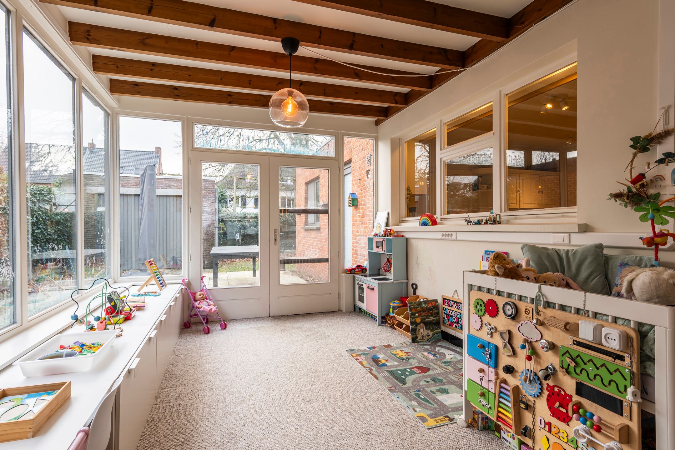 Instapklare gezinswoning met 5 slpks en ZW-tuin foto 6