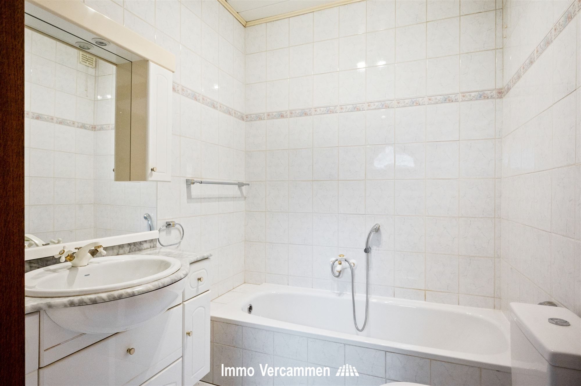 Charmante woning met 2 (mogelijk 3!) slaapkamers te Duffel. foto 8