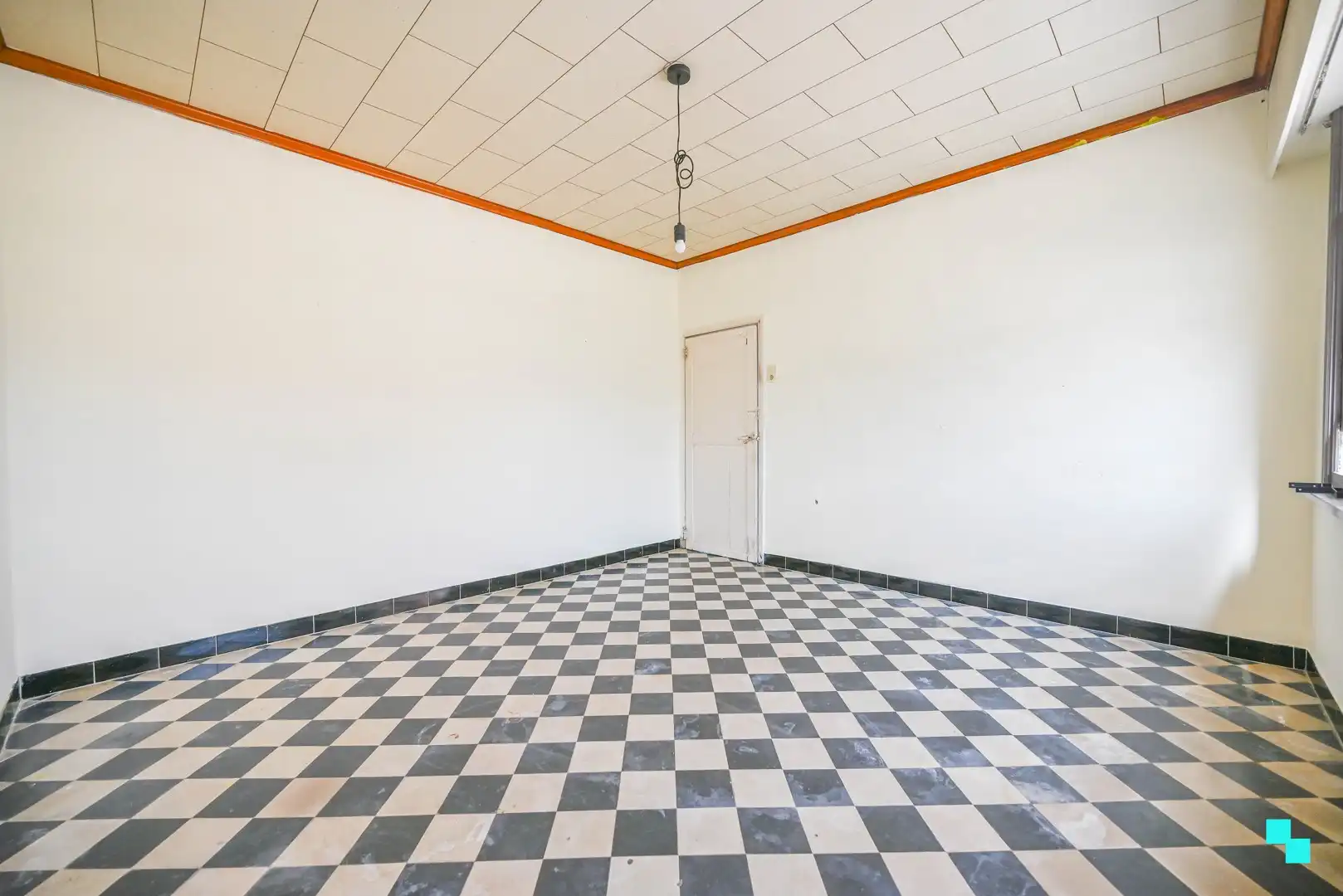 Landelijk gelegen, te renoveren woning op 1.767m² perceel foto 18