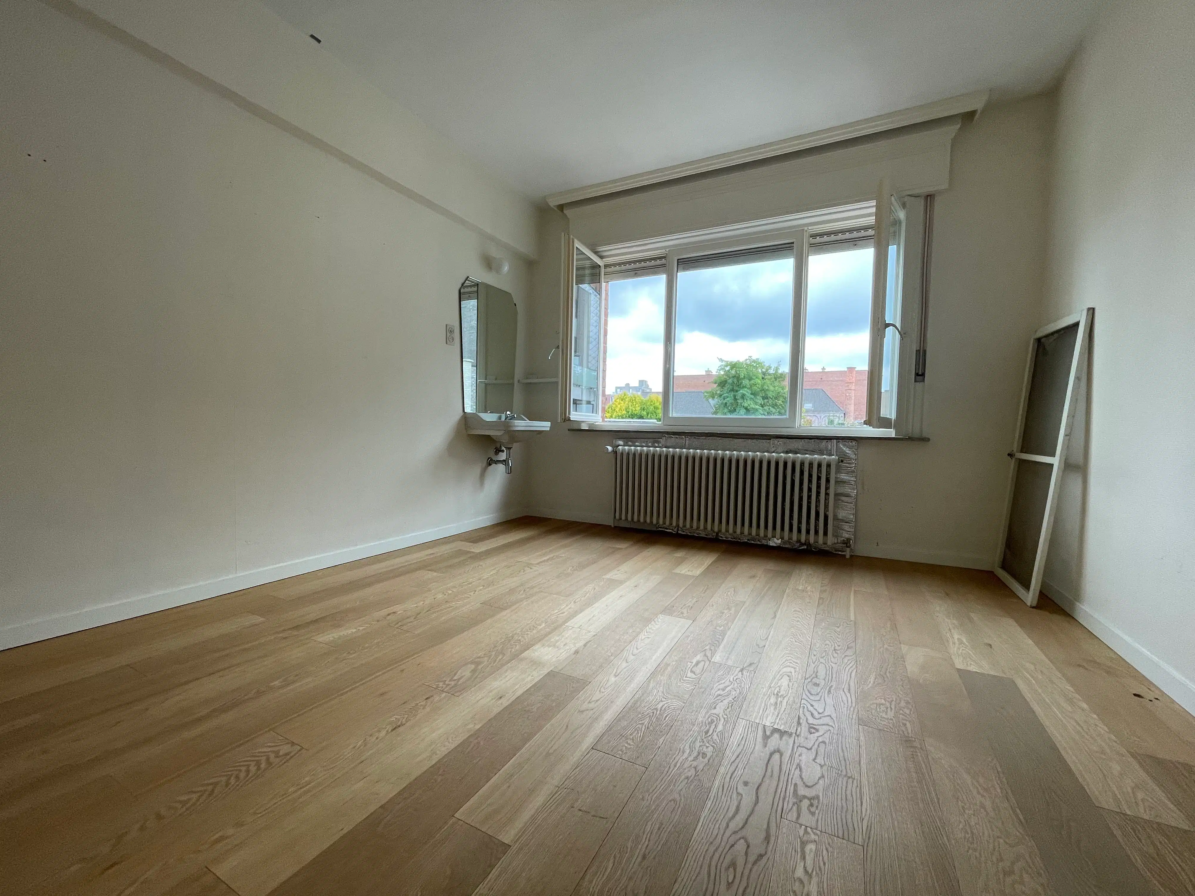 Ruime vier-slaapkamer BURGERWONING + garage & groot terras foto 29