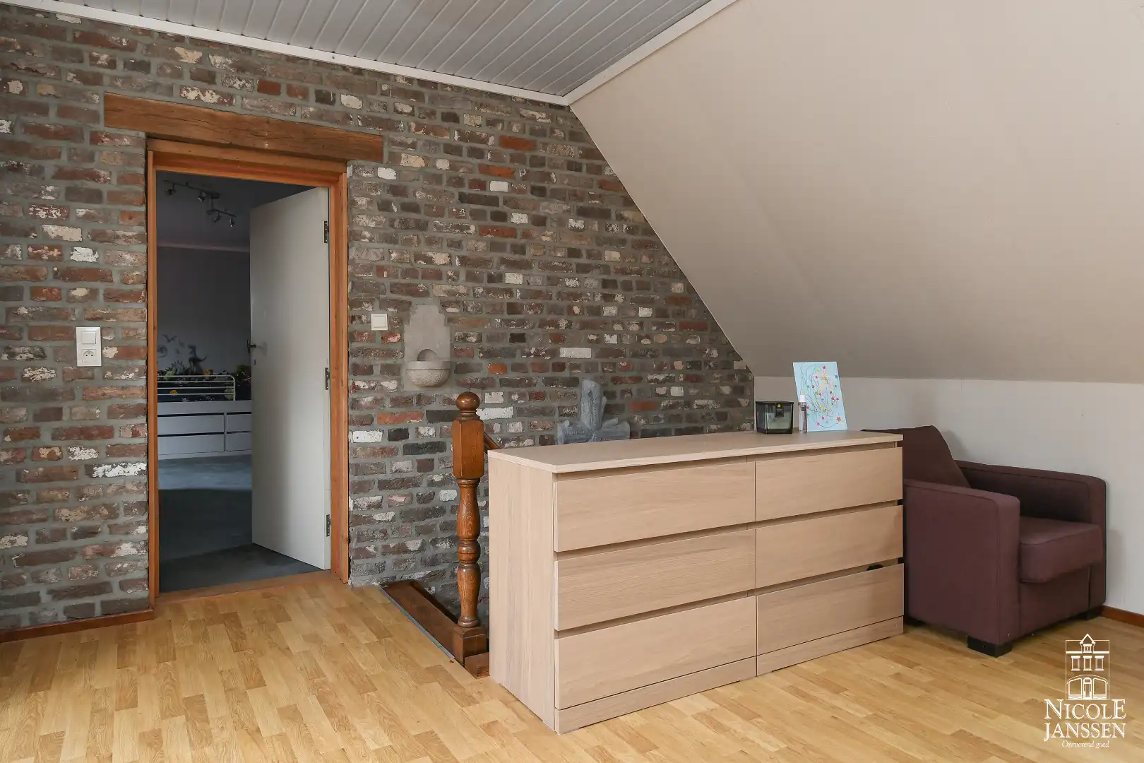 Zeer charmante hoevewoning met dubbele garage op een unieke locatie in Heppeneert  foto 18