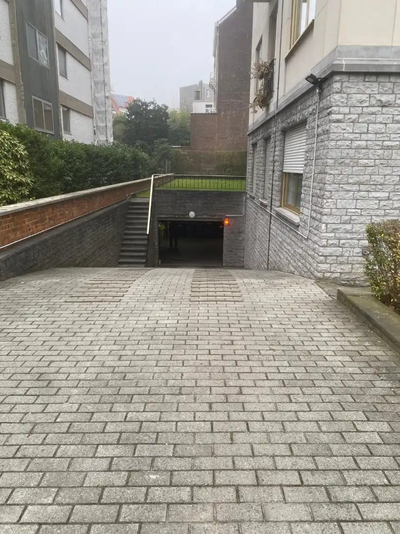 Garage te koop Avenue Jeanne 19 - - 1050 Ixelles