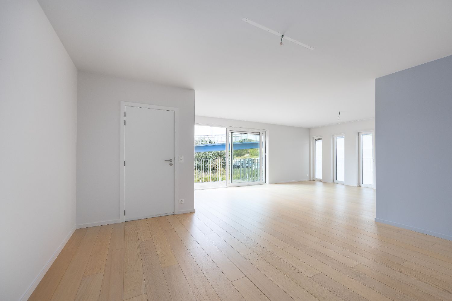 Modern gerenoveerd ruim appartement vlakbij het strand van Bredene foto 4