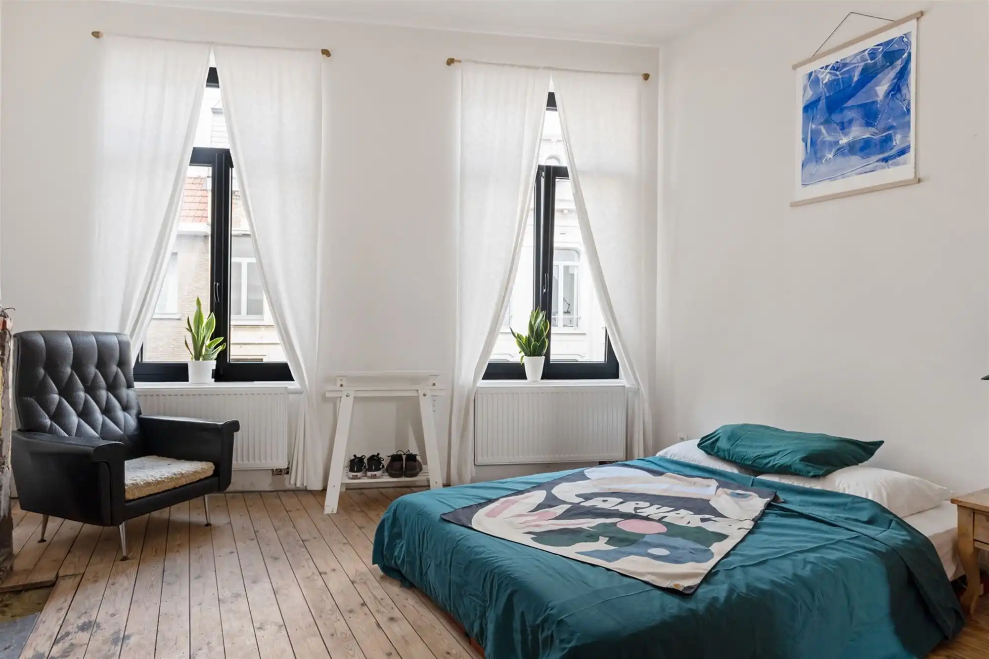 Huis met 5 slaapkamers en tuin, verder af te werken naar eigen smaak. foto 17