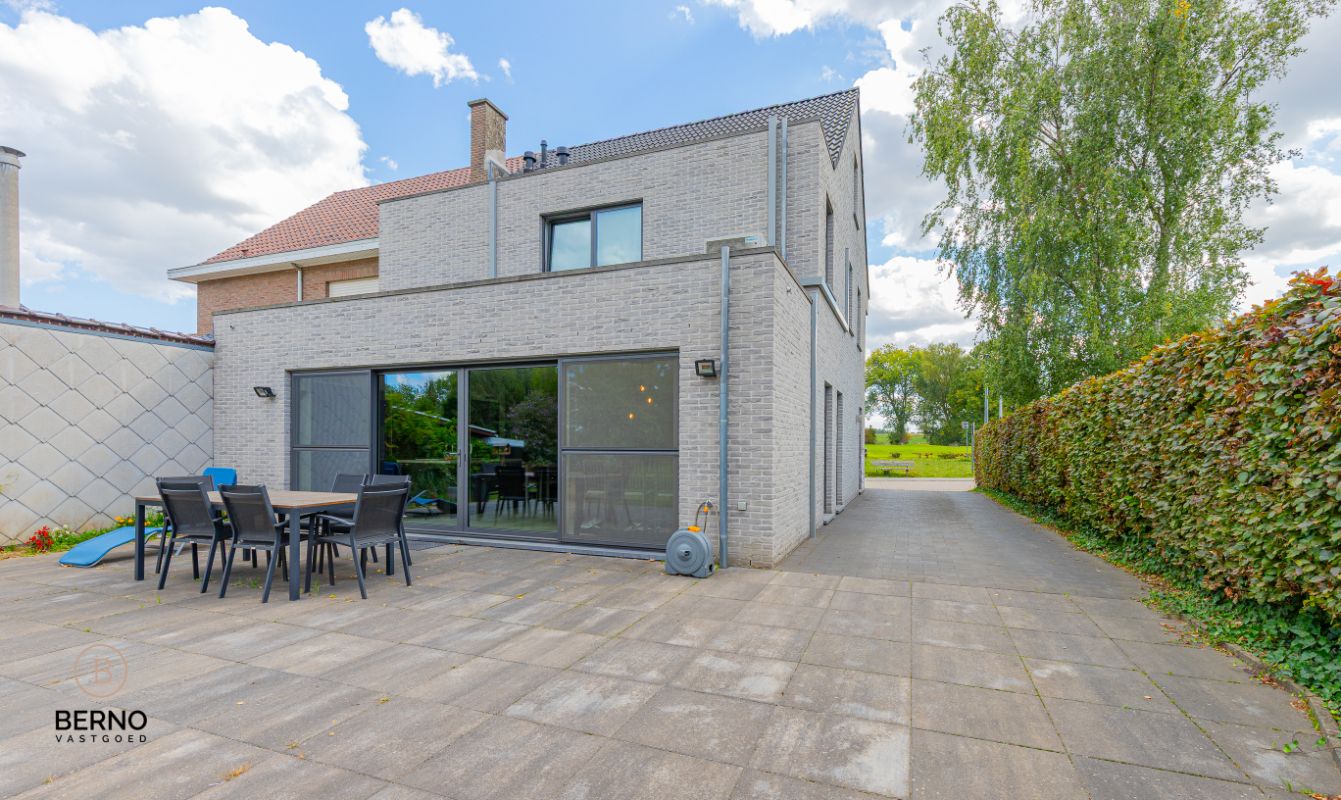 Recente half open bebouwing op 645m2 grond foto 22