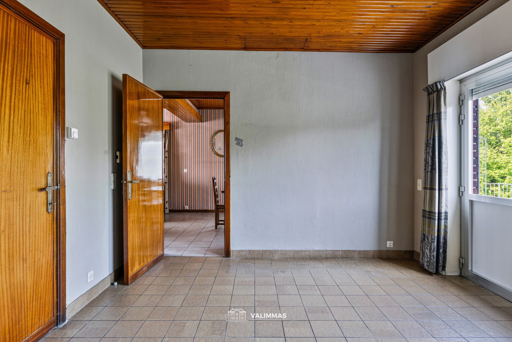 Ruime alleenstaande woning op ± 22 are, met atelier en tuin foto 13