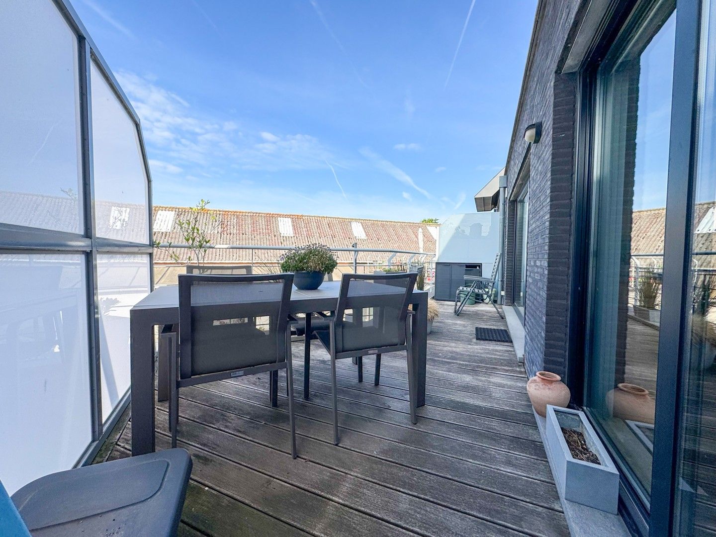 Energiezuinig en instapklaar 2slp appartement met zonnig terras nabij E40! foto 8