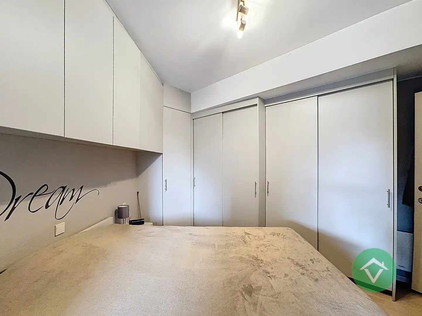 Volledig gerenoveerd handelspand met woonst en garage te Koekelare foto 18