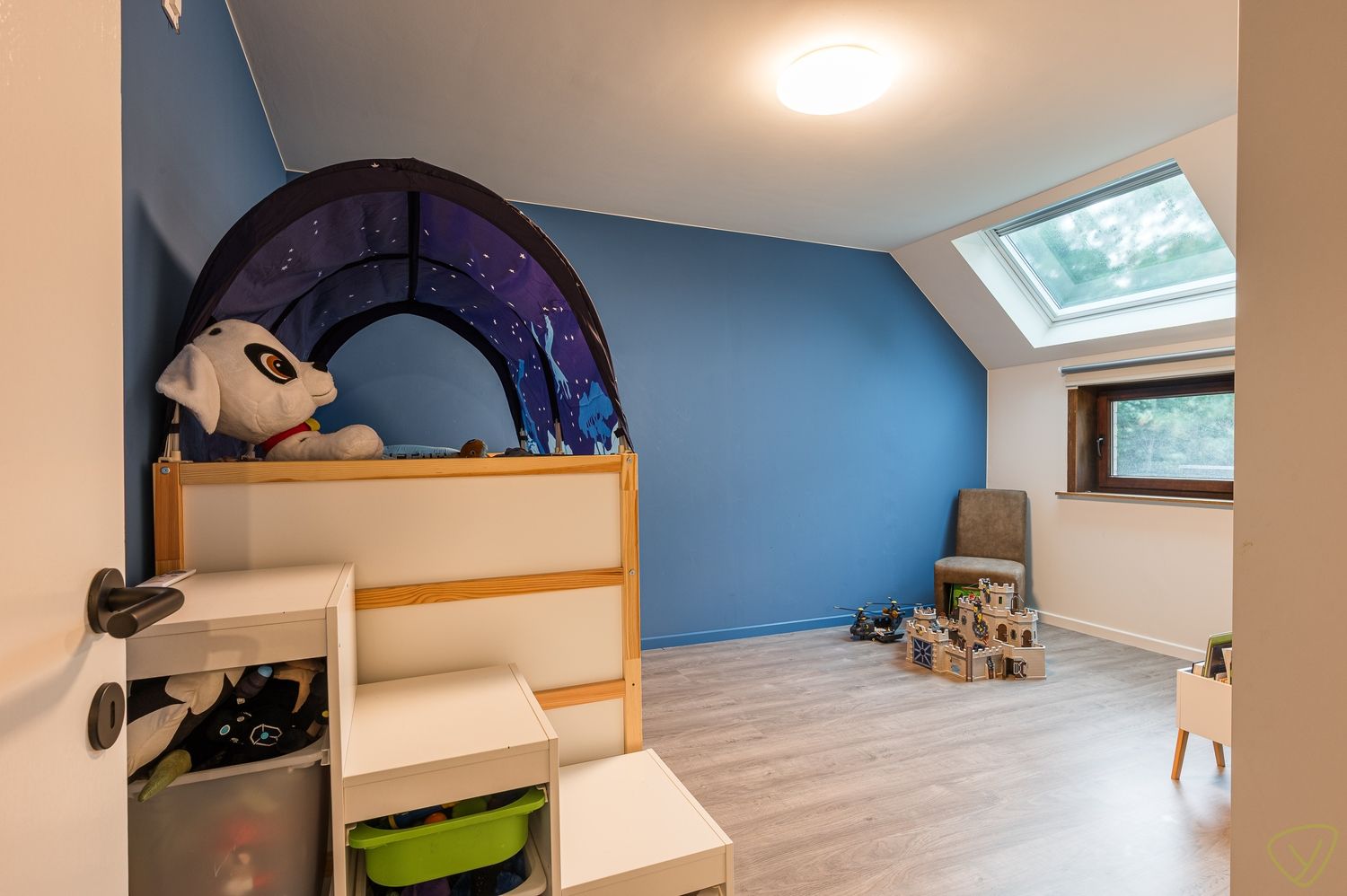 Prachtige open bebouwing met vijf slaapkamers op toplocatie foto 20