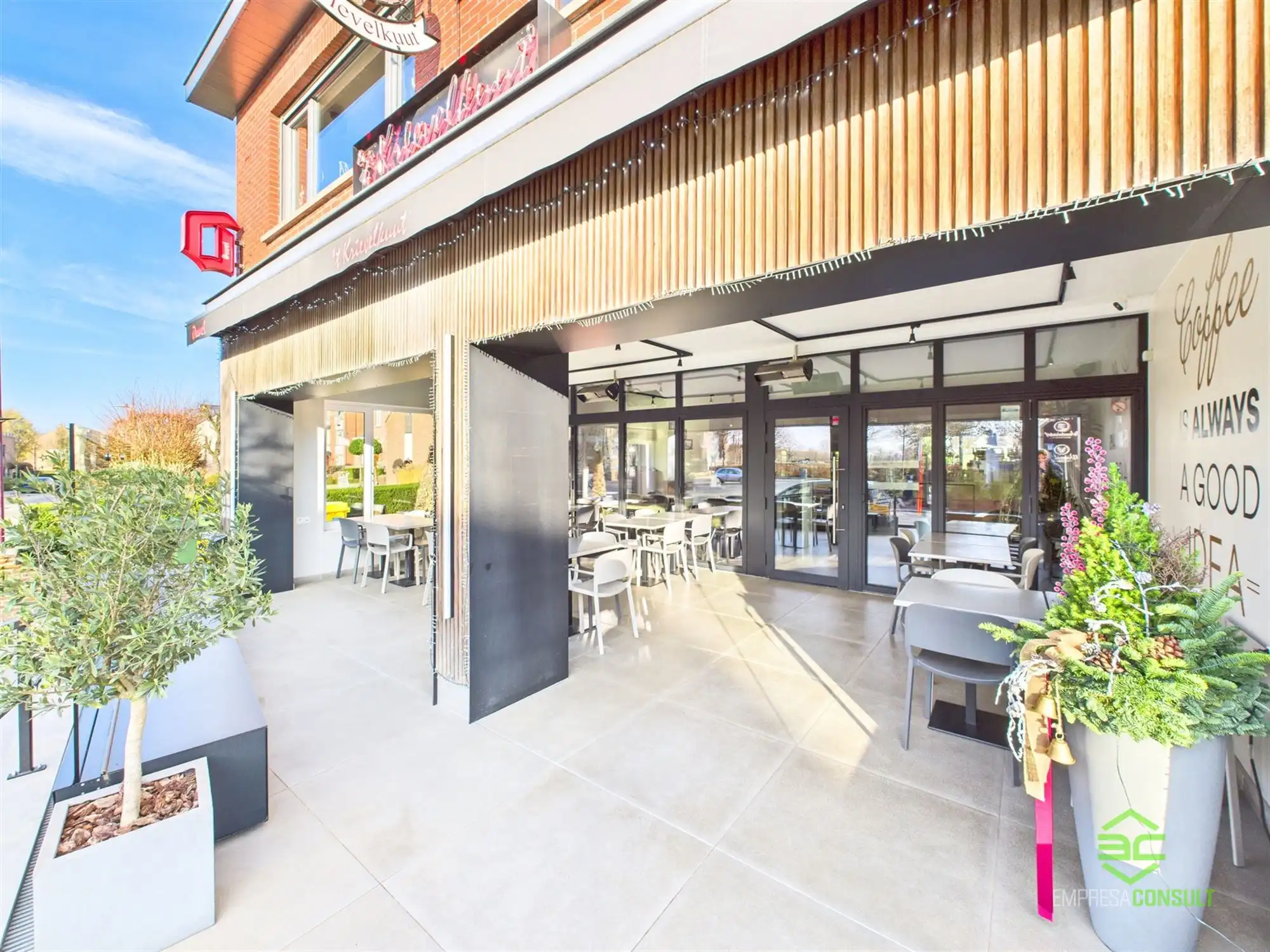 Instapklaar restaurant op een topligging in Schulen! foto 3