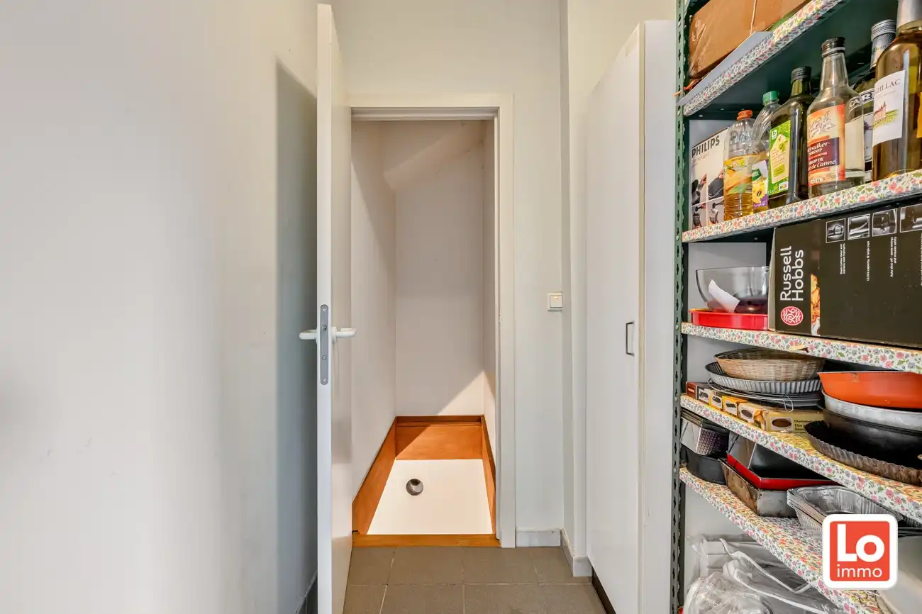 Instap klare open woning met inpandige garage en zonnige tuin op een toplocatie nabij het centrum van Lochristi! foto 15