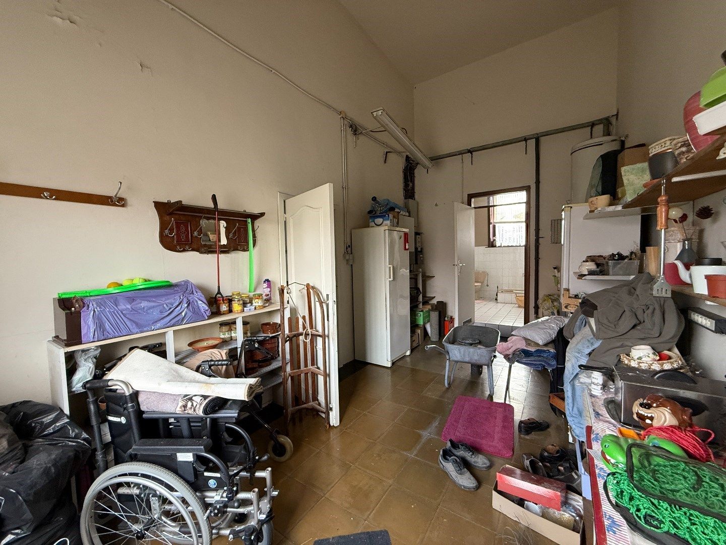 Grote eigendom met atelier. foto 24