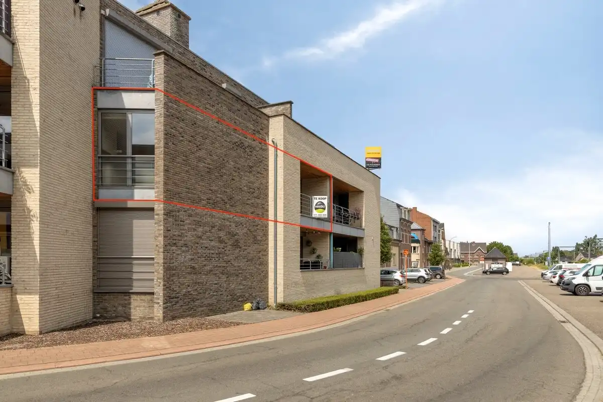 Instapklaar appartement met 2 slaapkamers en royale terrassen te Hoeselt foto 2