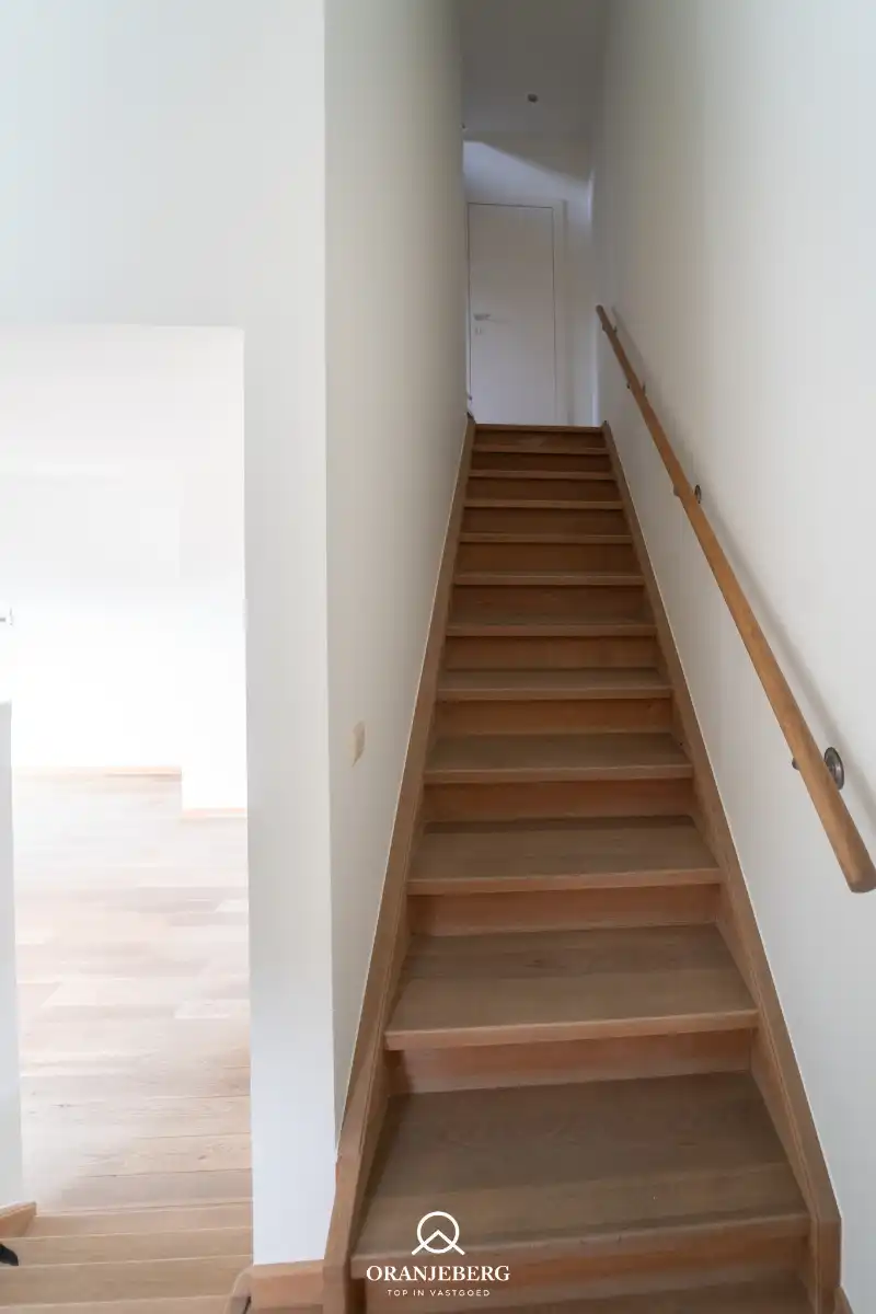 Instapklare duplex met terras, privétuin en parkeermogelijkheid foto 14
