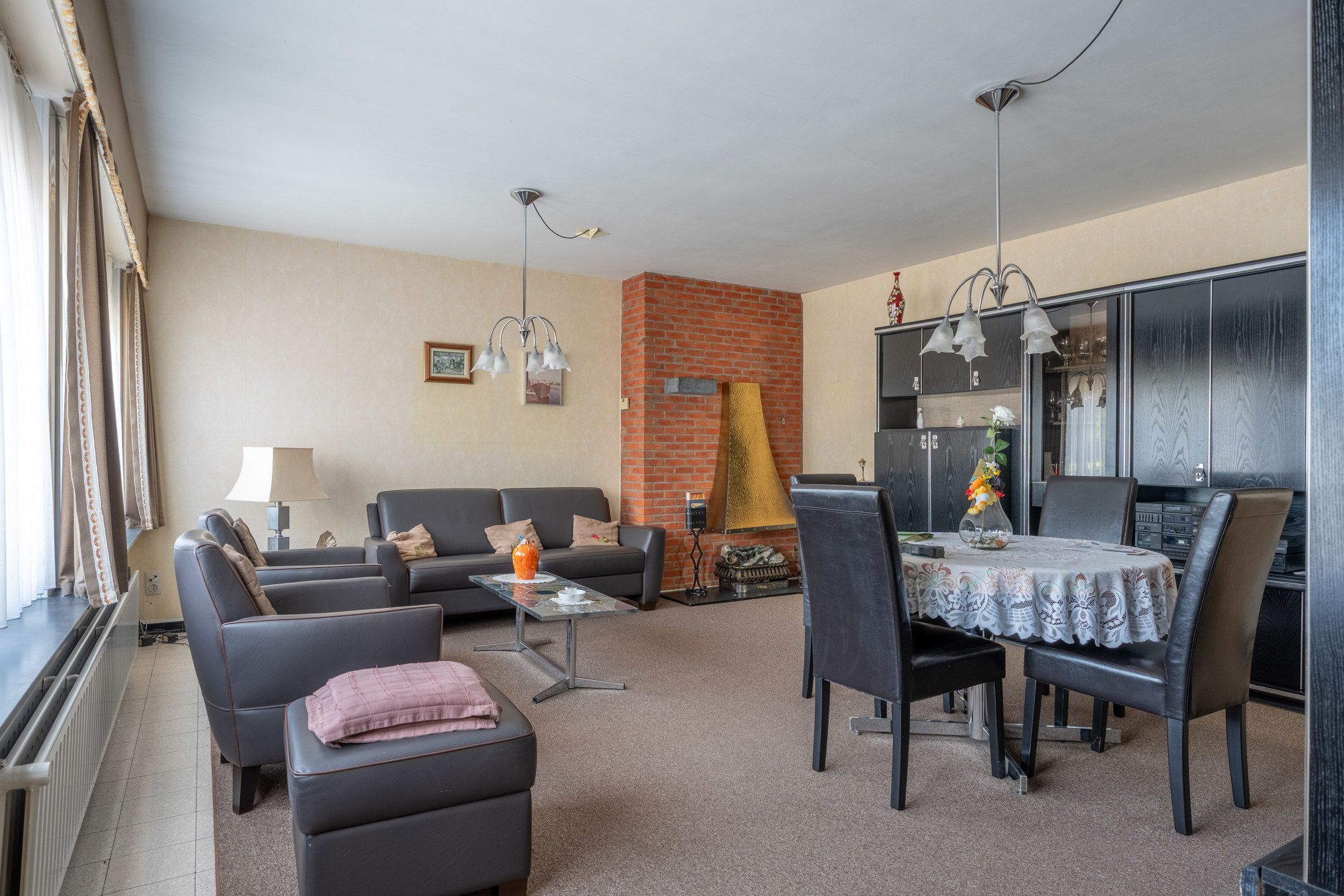 Zeer rustig gelegen woning met 3 slaapkamers en garage foto 2