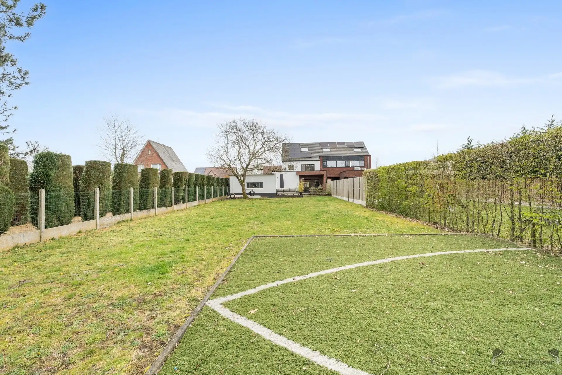 Gerenoveerde woning met 3 slaapkamers te Tessenderlo foto 24