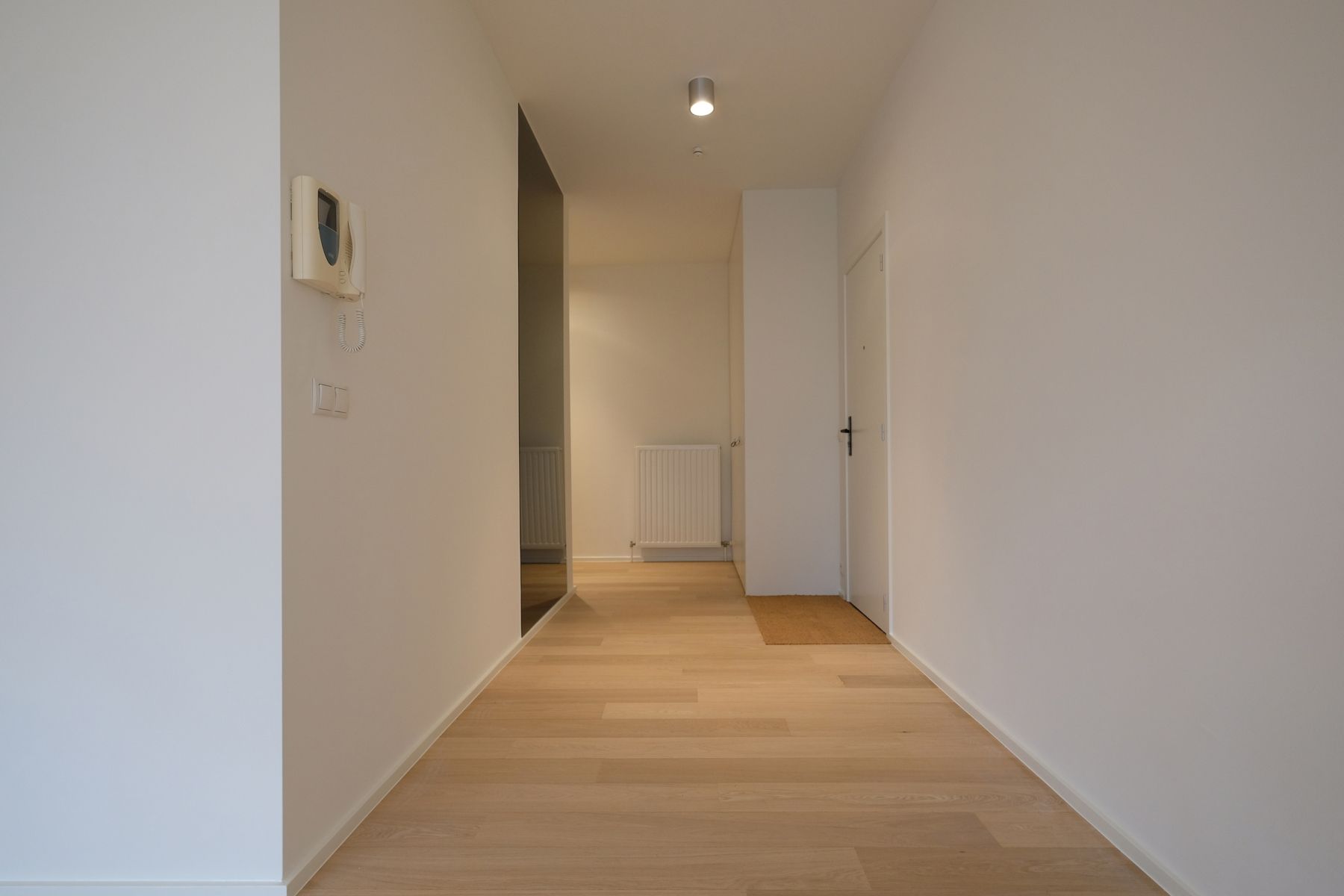 Luxueus, recent appartement foto 8