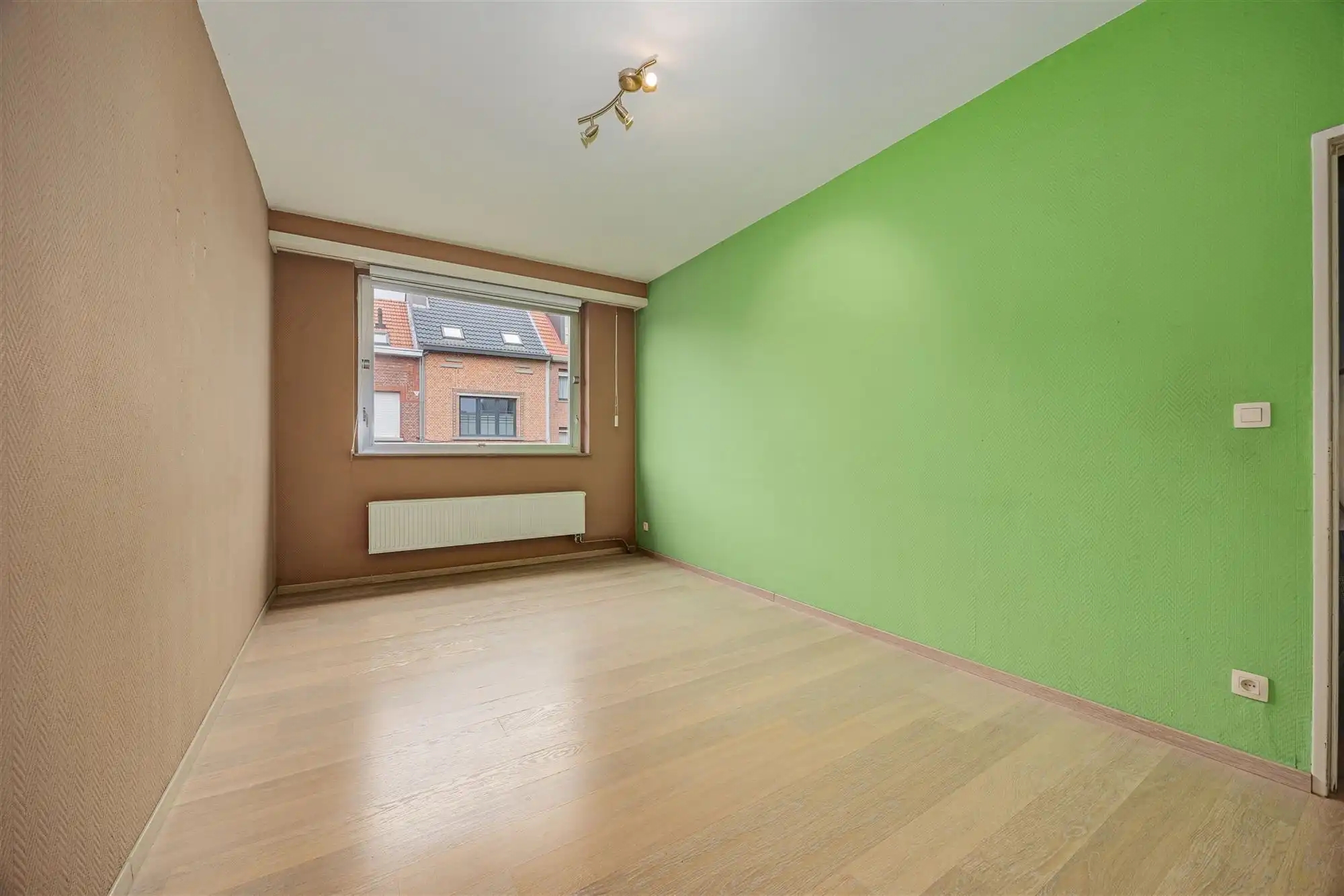 Uniek hoekperceel met handelshuis + garage + appt foto 20