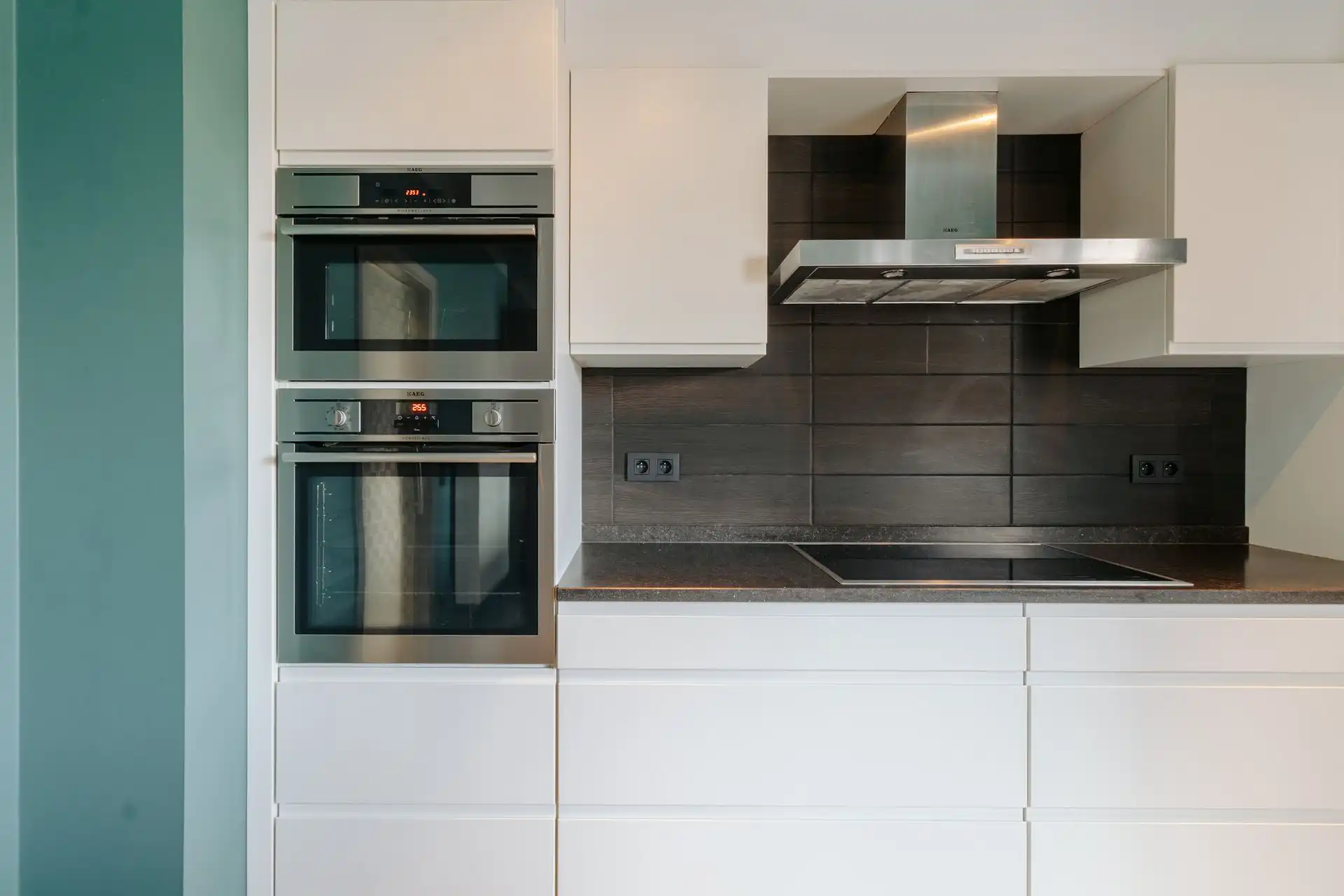 Unieke woning met magazijn in Boom foto 10