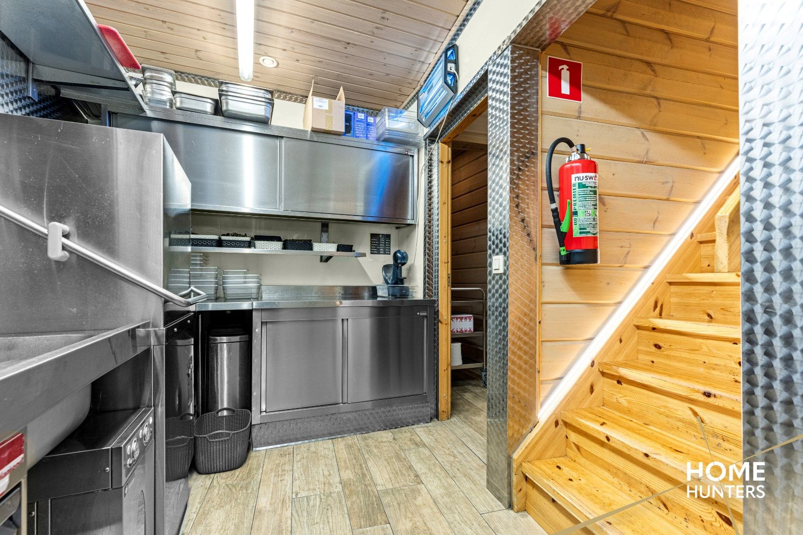 Horecazaak met appartement foto 16