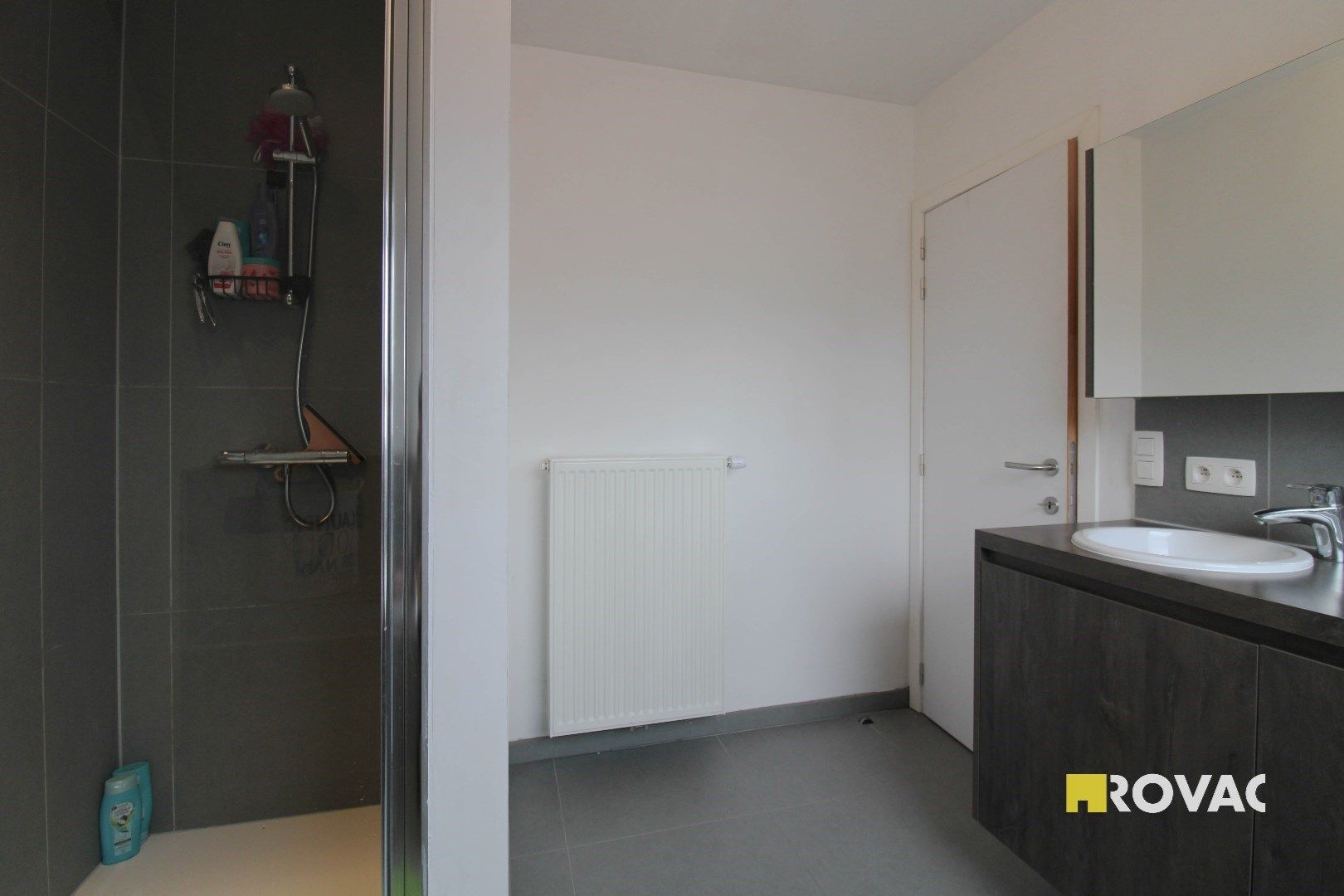 Energiezuinig en ruim duplexappartement met carport! foto 12