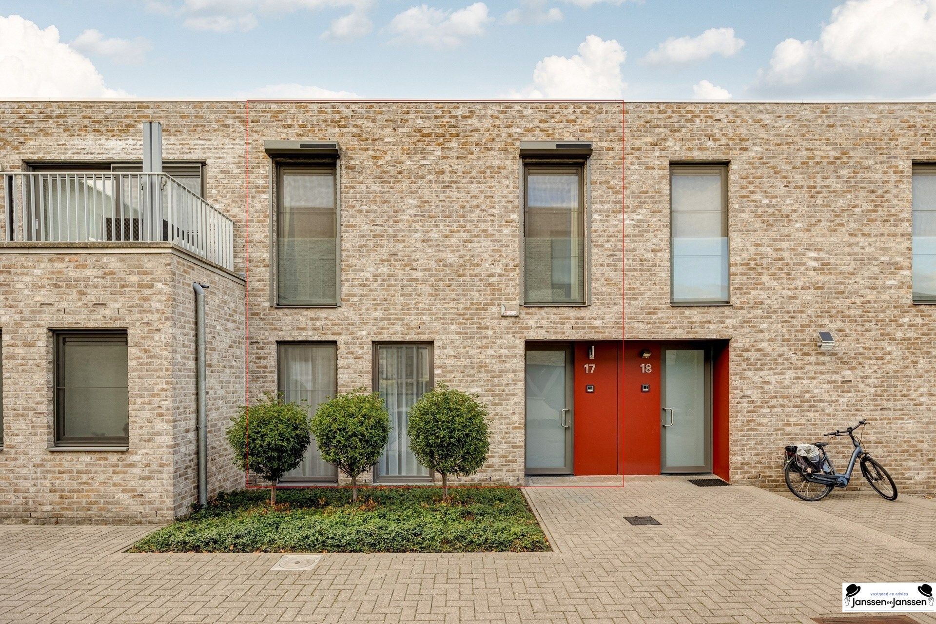 Instapklaar, energiezuinig en charmant huis foto {{pictureIndex}}