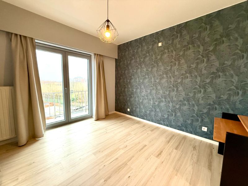 Instapklaar, centraal gelegen appartement met garage foto 10