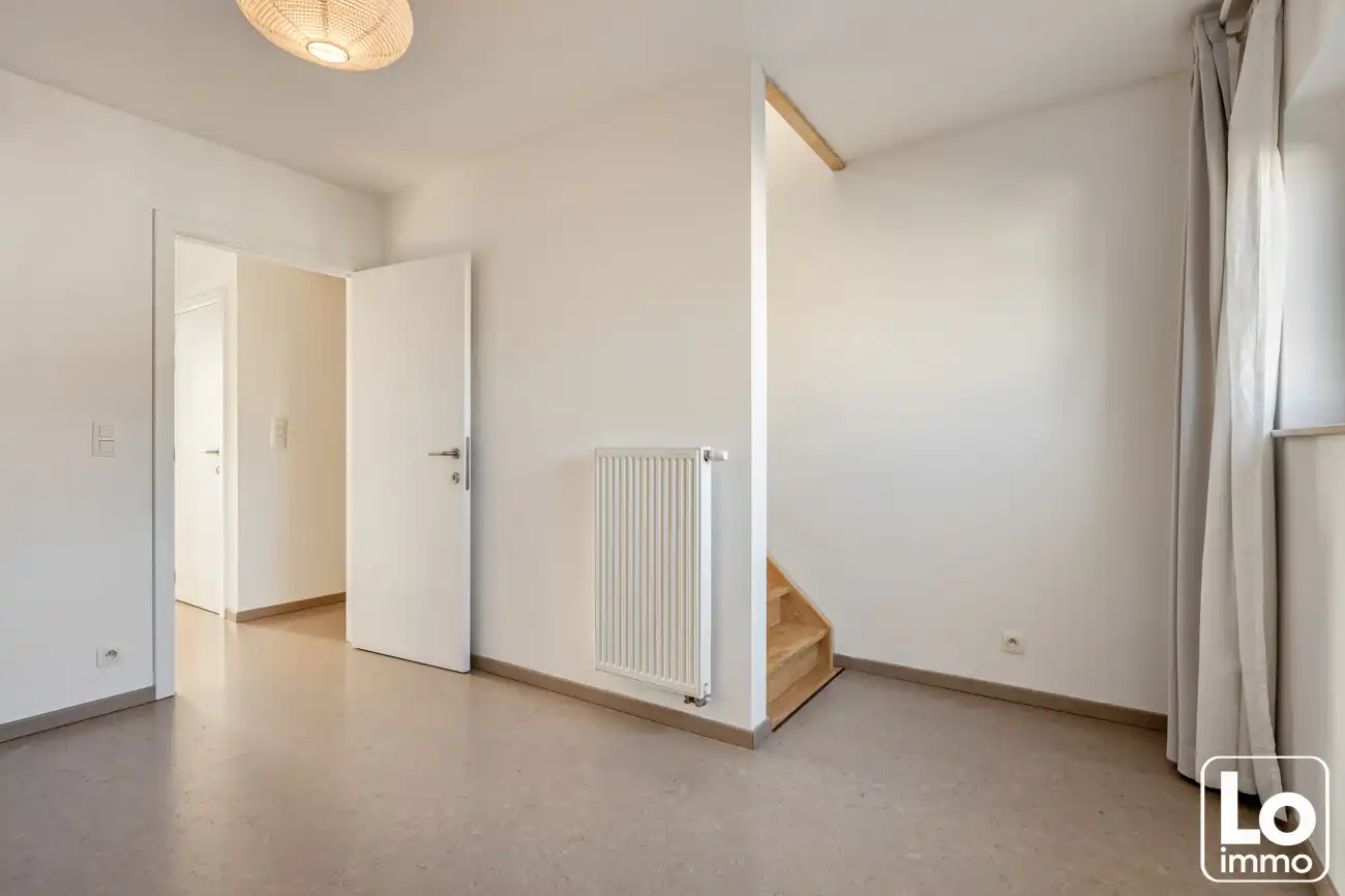 Recente gezinswoning met 3 slaapkamers en mooie zuidwest gerichte tuin foto 16