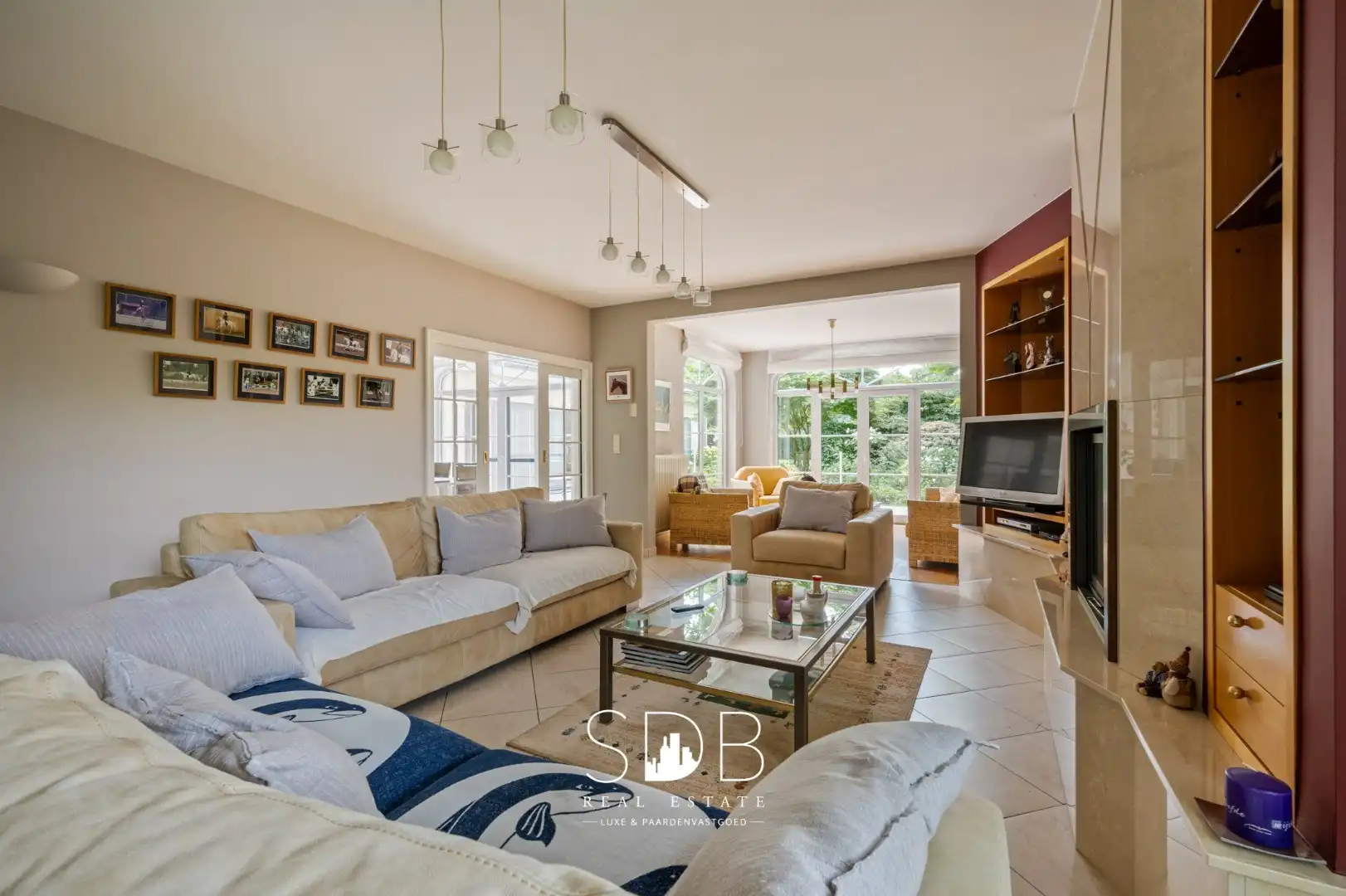 IN OPTIE - Prachtig landhuis met paardenfaciliteiten op 15.804m² foto 11